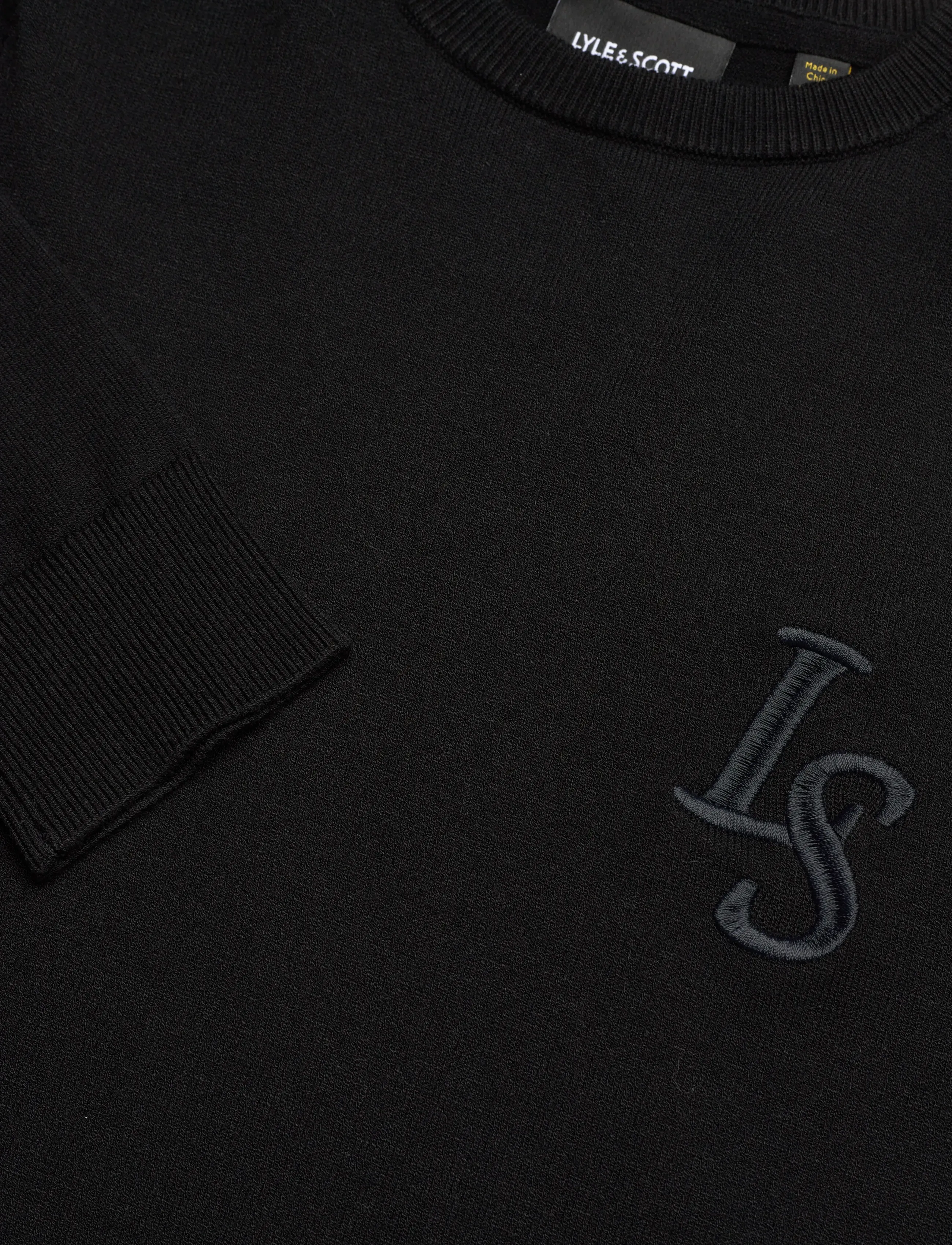Lyle & Scott - L&S Monogram Crew Neck Jumper - pullover - z865 jet black - 2