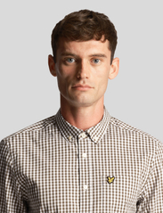Lyle & Scott - LS Slim Fit Gingham Shirt - ternede skjorter - w536 olive/ white - 5