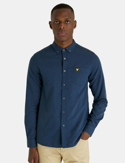 Lyle & Scott - Regular Fit Light Weight Oxford Shirt - oxford shirts - x028 apres navy/dark navy - 2