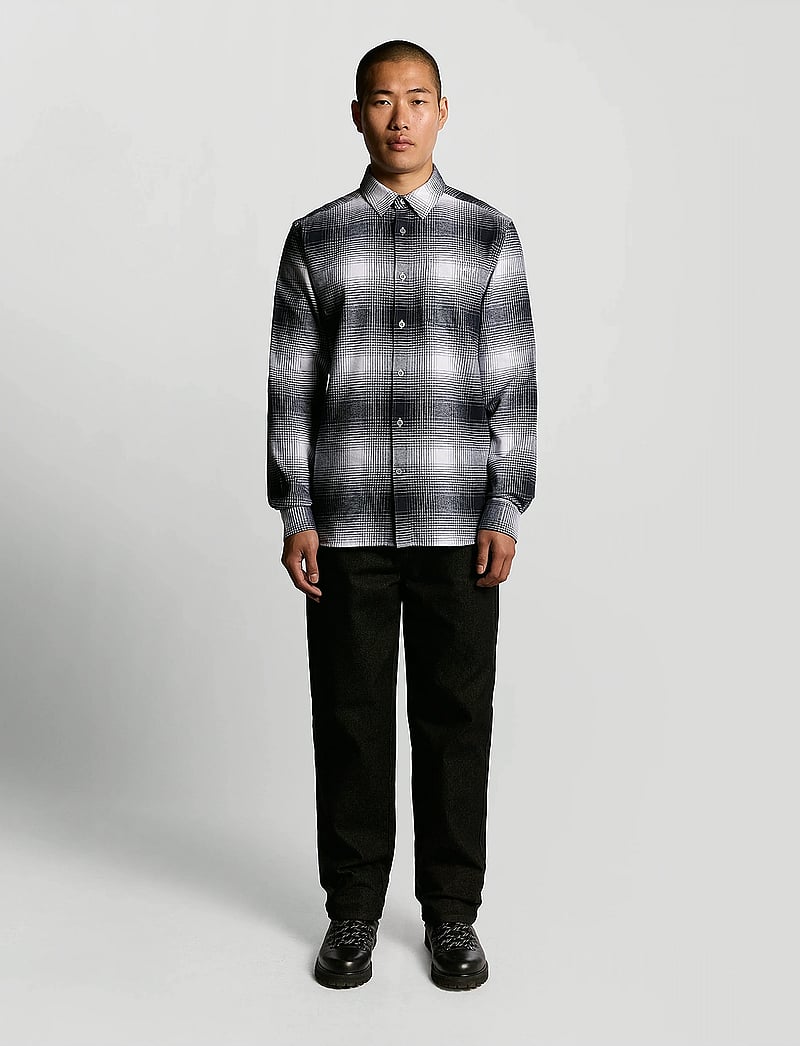 Lyle & Scott - Ombre Check Flannel Shirt - checkered shirts - x964 night sky/ white - 4
