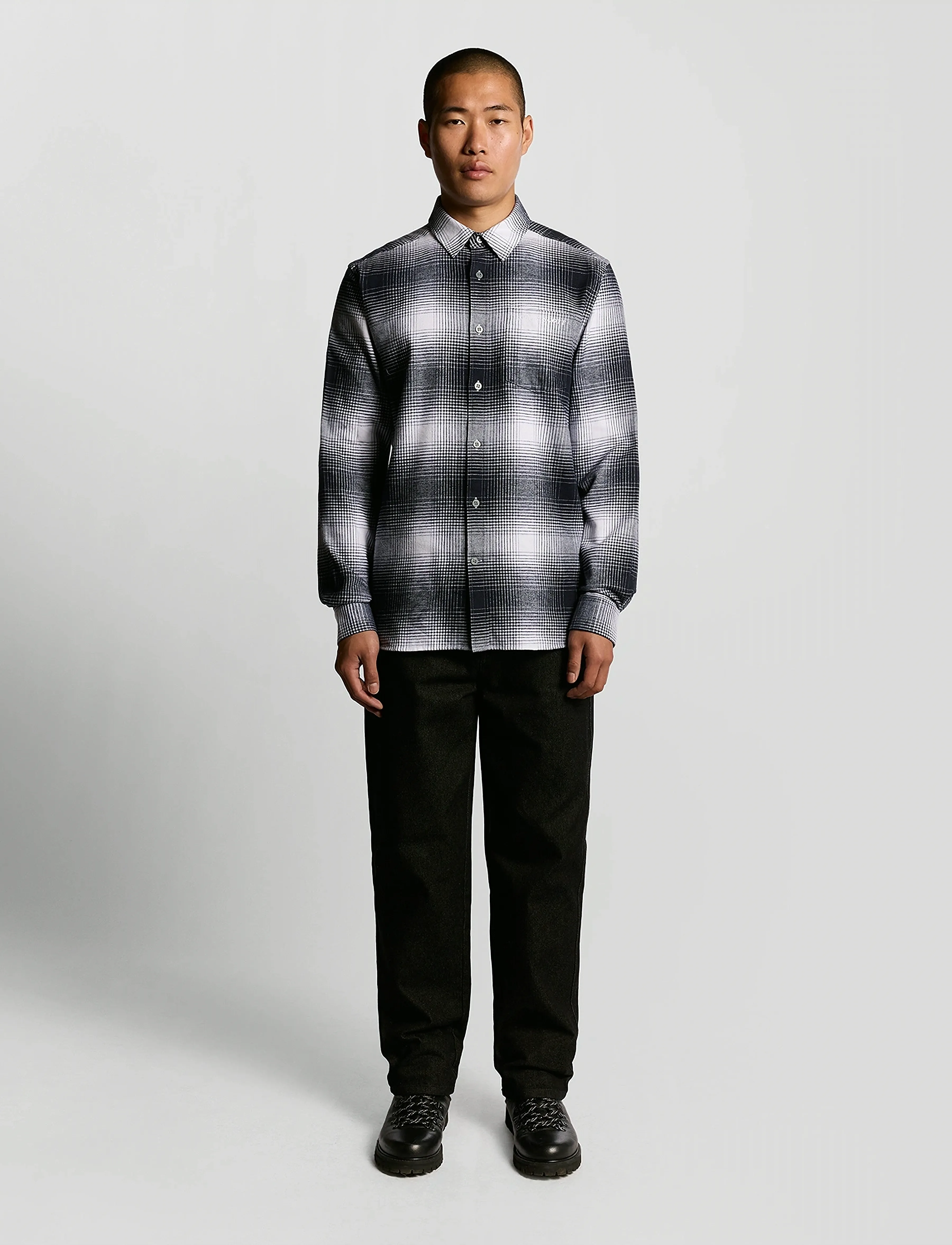 Lyle & Scott - Ombre Check Flannel Shirt - ruutupaidat - x964 night sky/ white - 4