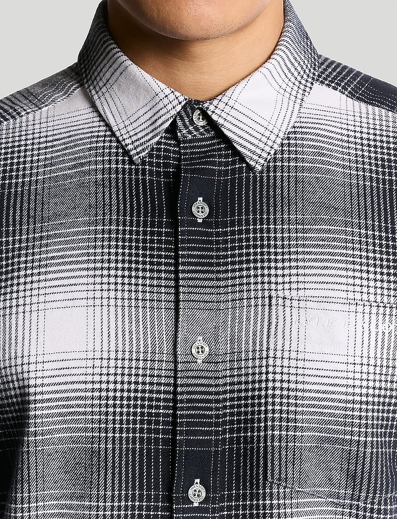 Lyle & Scott - Ombre Check Flannel Shirt - checkered shirts - x964 night sky/ white - 5