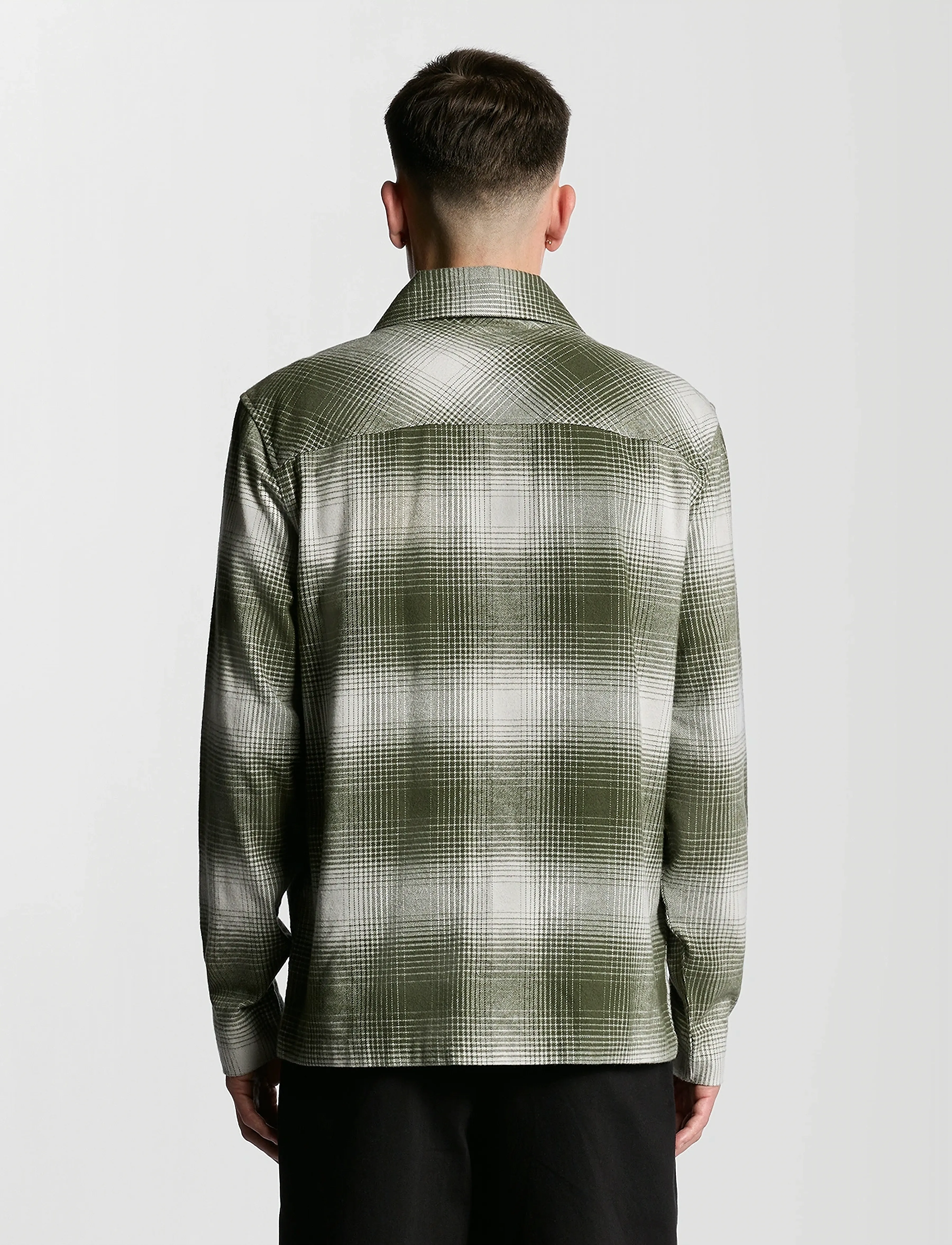 Lyle & Scott - Ombre Check Overshirt - mænd - x968 deep depths/ dropcloth - 3