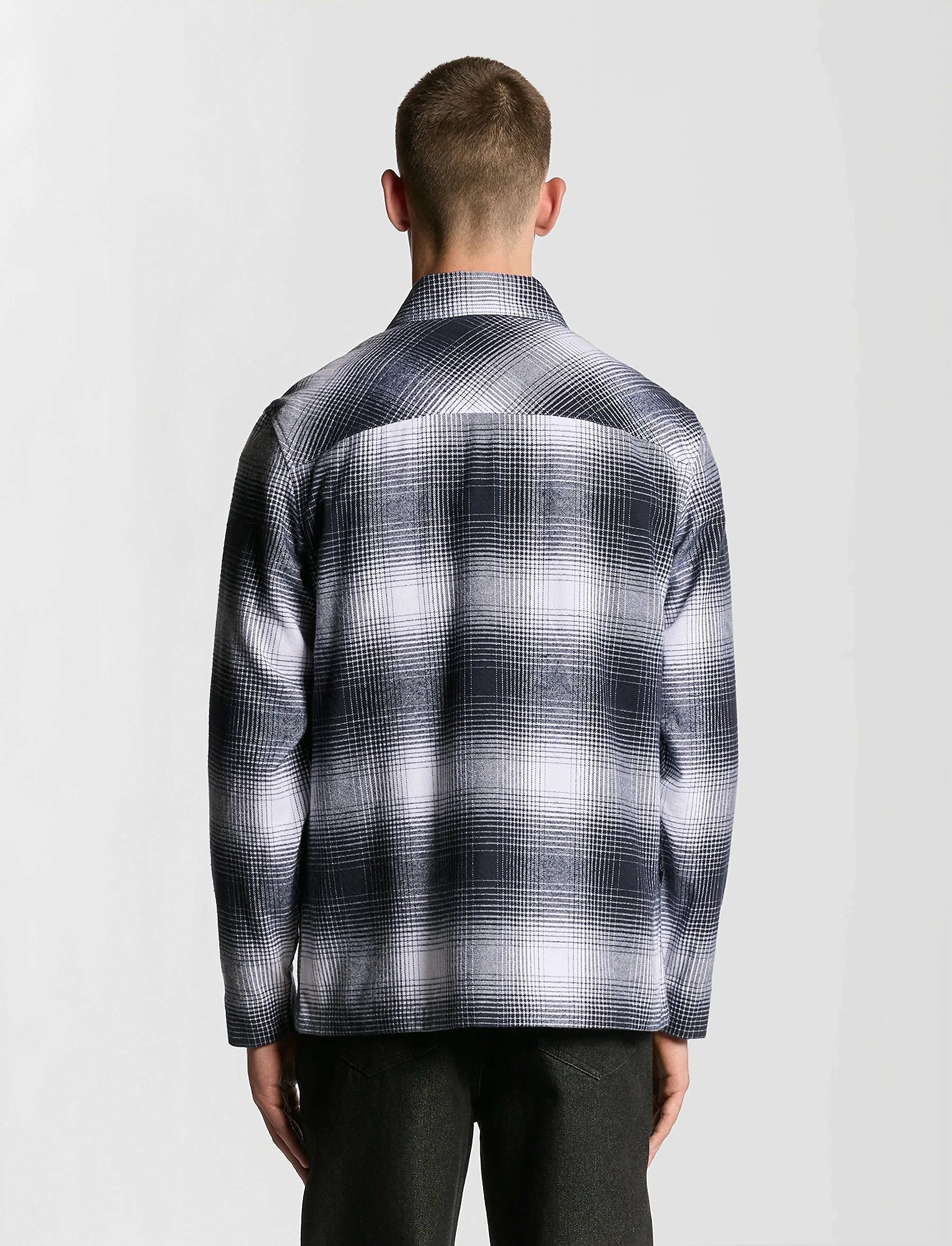 Lyle & Scott - Ombre Check Overshirt - marškininiai švarkai - x964 night sky/ white - 3