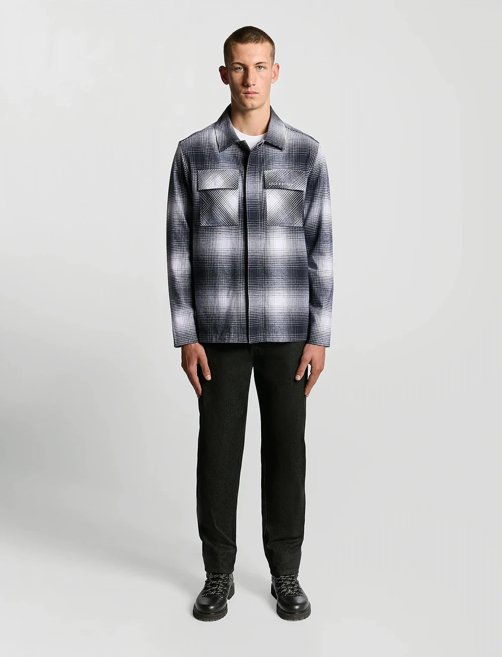 Lyle & Scott - Ombre Check Overshirt - overshirts - x964 night sky/ white - 4