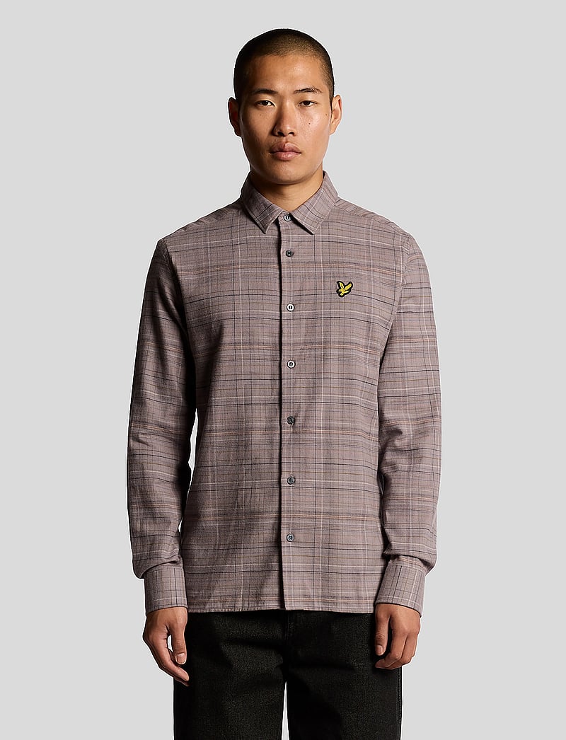 Lyle & Scott - Checked Flannel Shirt - flanellskjortor - y062 gull grey/ bottle brown - 0
