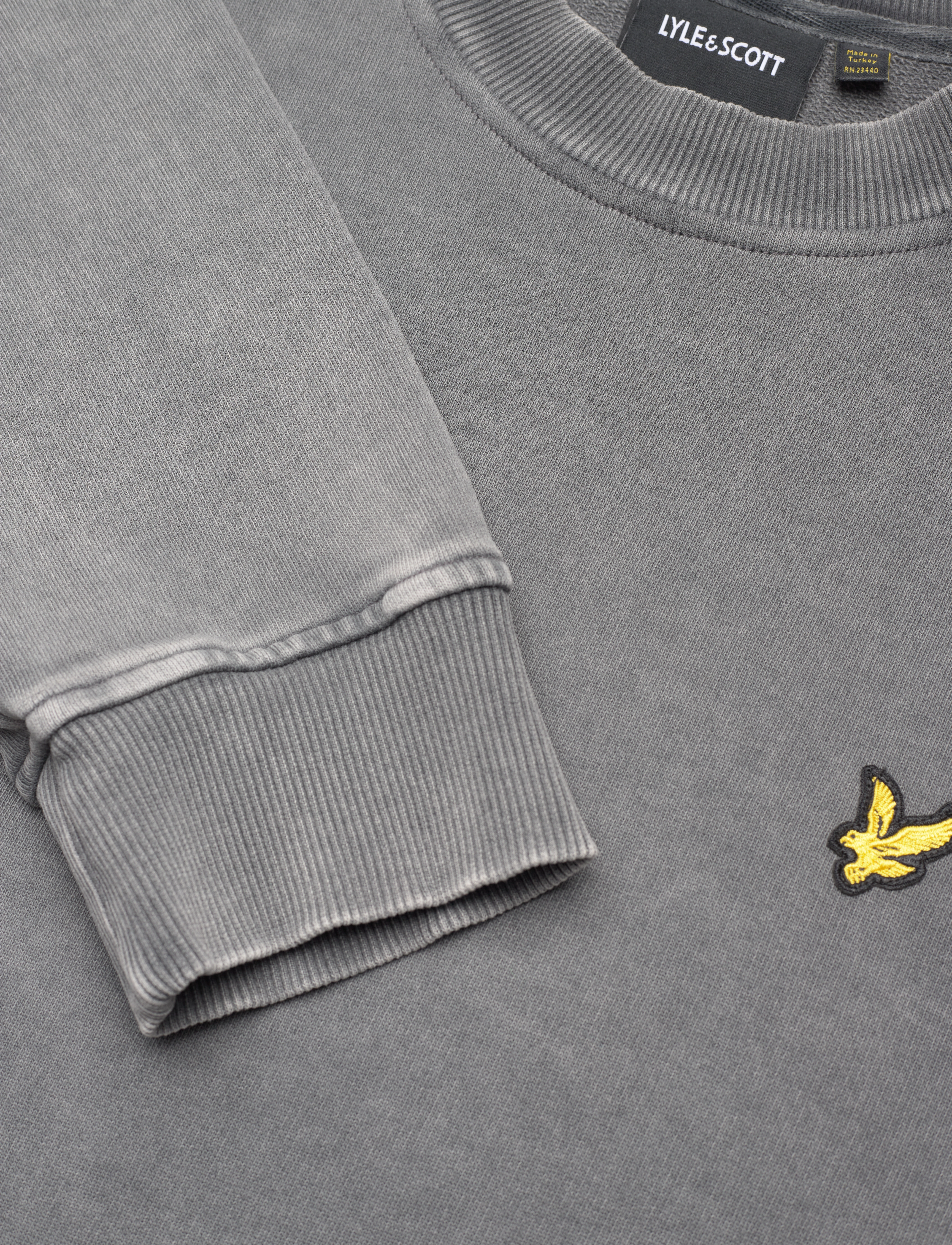 Lyle & Scott - Washed Mock Neck Sweatshirt - jet black - 2