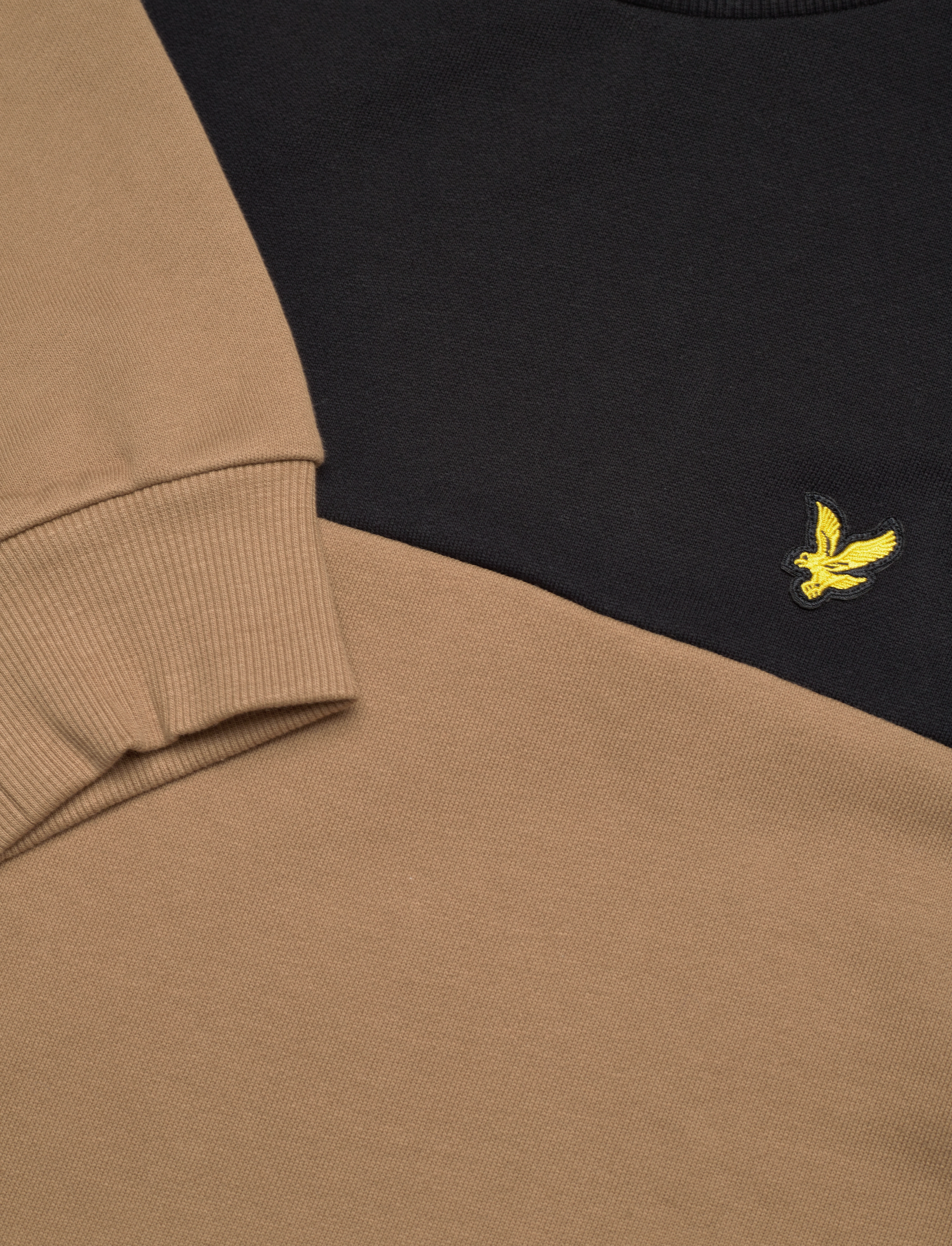 Lyle & Scott - Contrast Yoke Crew Neck - camel bronze - 2