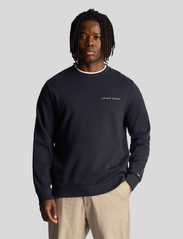 Lyle & Scott - Embroidered Crew Neck Sweatshirt - sweatshirts - w635 gunmetal - 2
