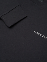 Lyle & Scott - Embroidered Crew Neck Sweatshirt - sportiska stila džemperi - x087 saddle - 2