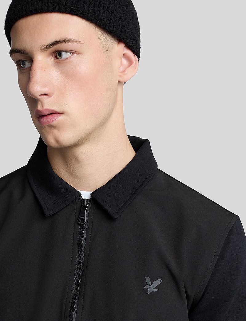 Lyle & Scott - Softshell Hybrid Track Jacket - forårsjakker - z865 jet black - 5