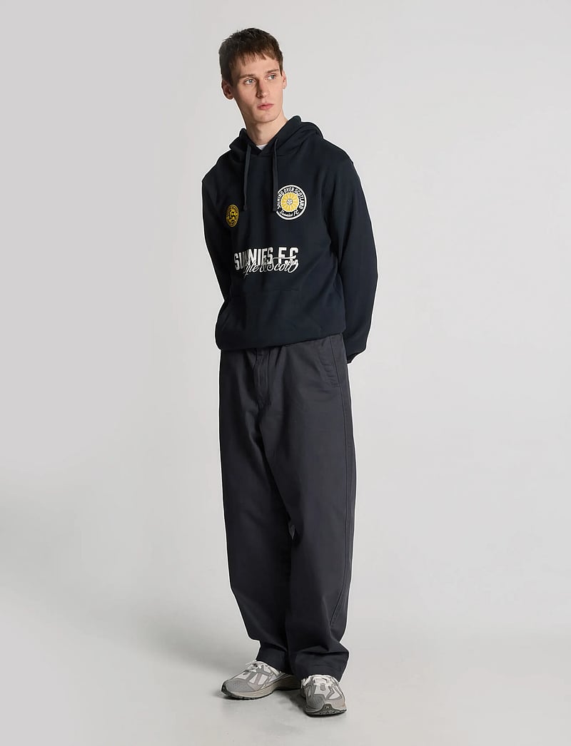 Lyle & Scott - Sunnies FC Graphic Pullover Hoodie - hoodies - z271 dark navy - 4