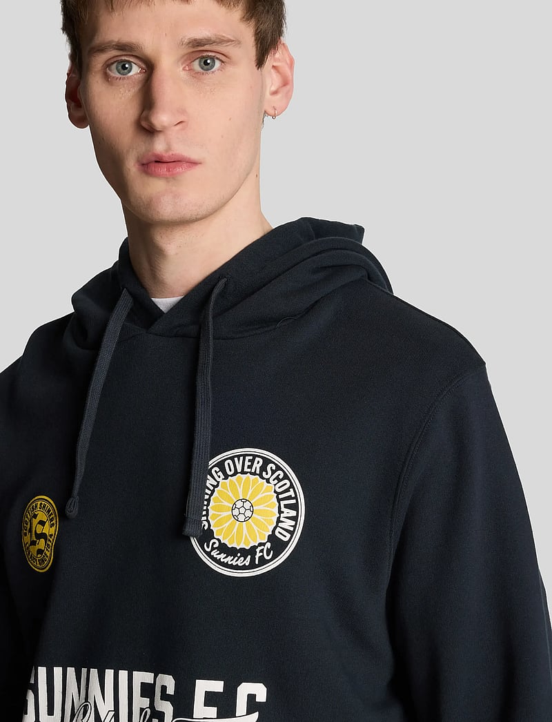 Lyle & Scott - Sunnies FC Graphic Pullover Hoodie - kapuzenpullover - z271 dark navy - 5