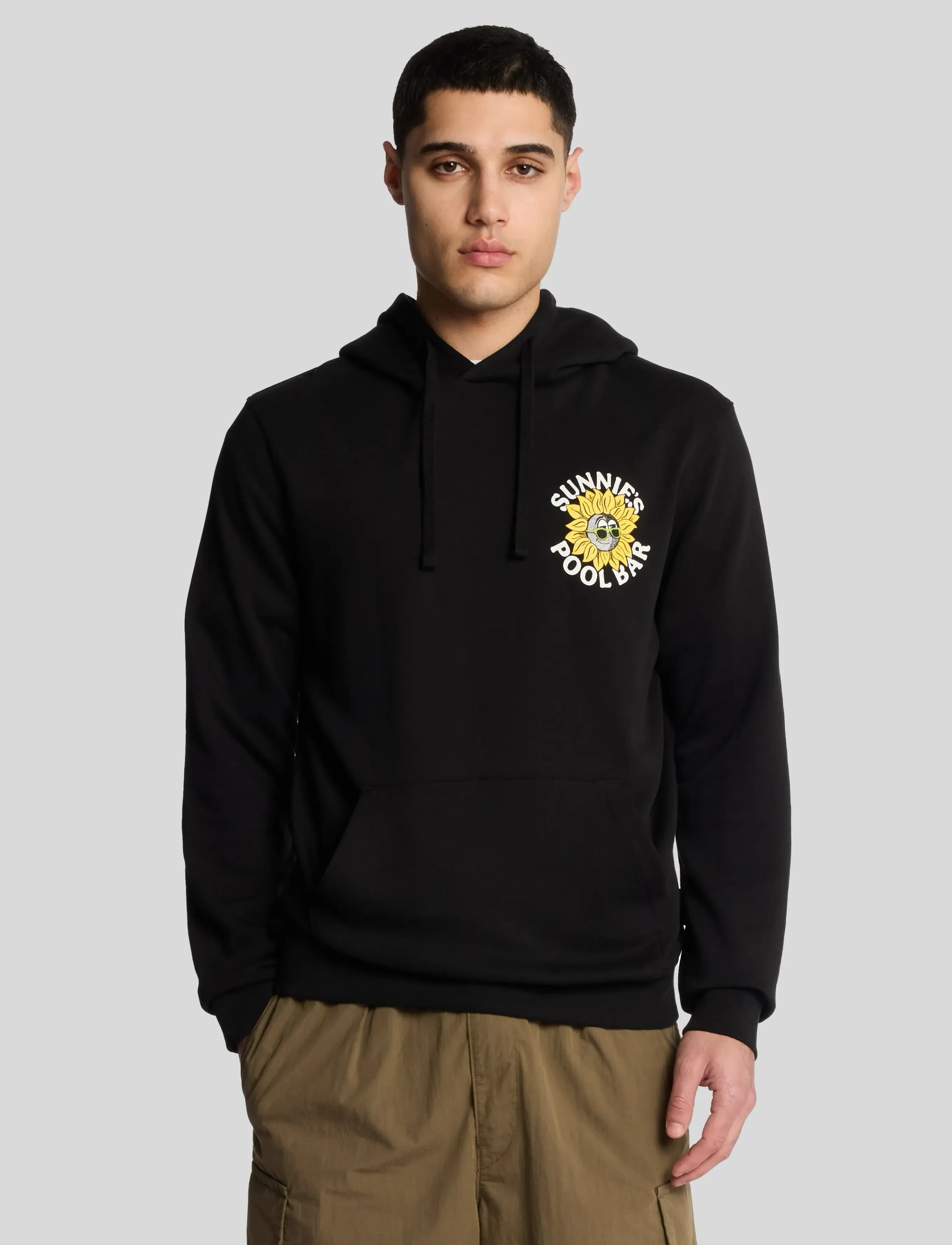 Lyle & Scott Sunnies Pool Bar Graphic Pullover Hoodie - Sweatshirts - Z865 JET BLACK / black