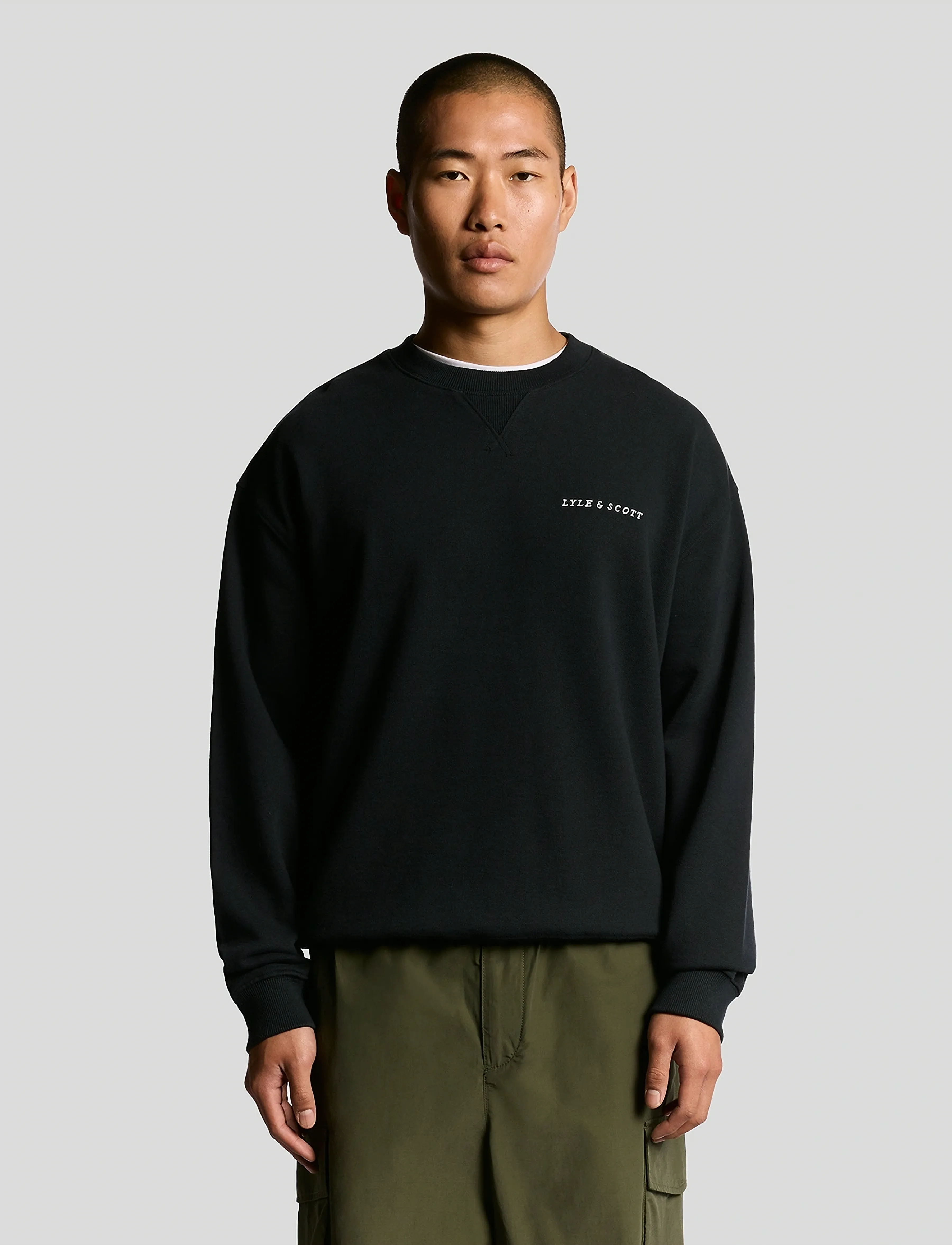 Lyle & Scott Script Brushback Crew Neck Sweatshirt - Sweatshirts - Z271 DARK NAVY / navy