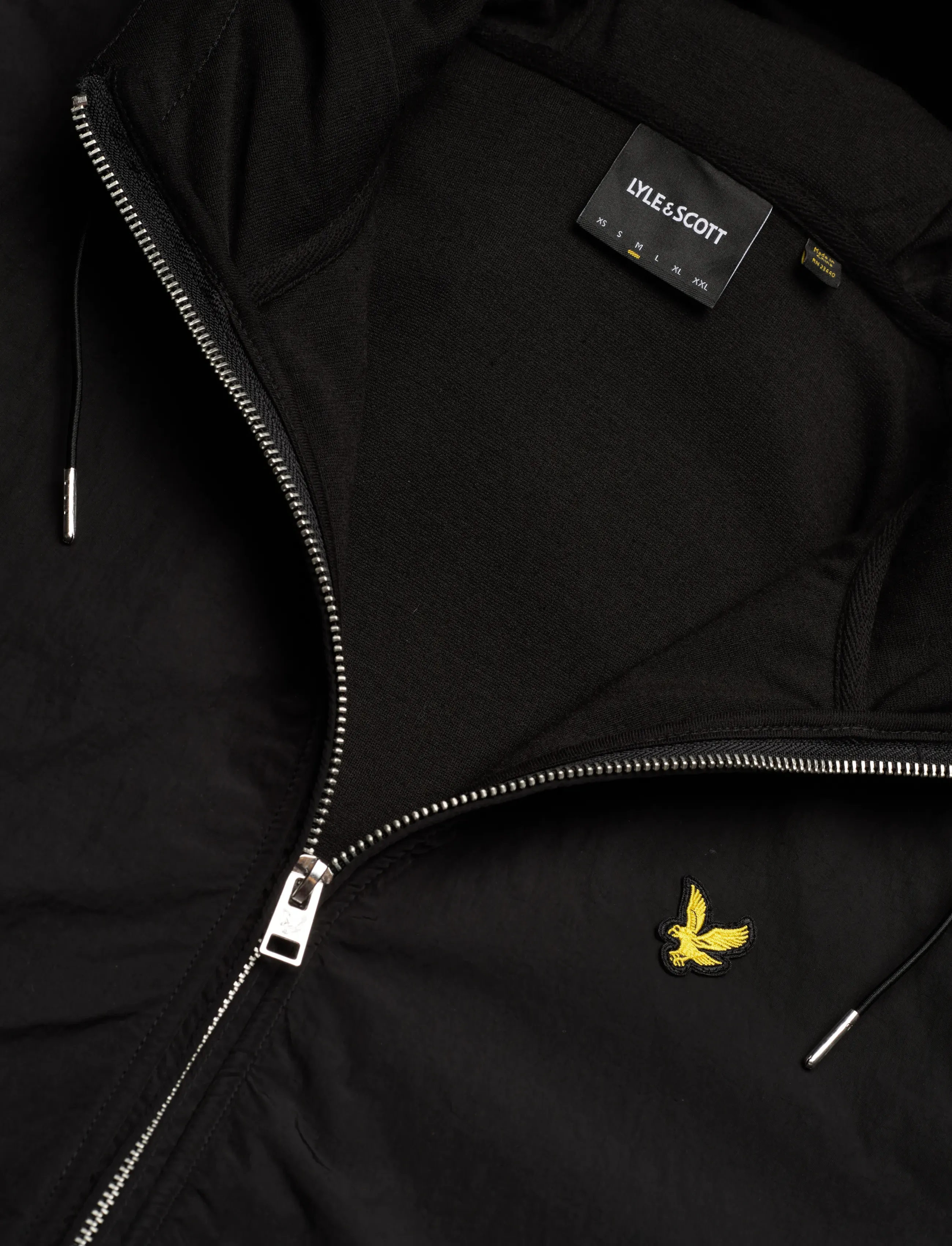 Lyle & Scott - Half Raglan Hybrid Hoodie - hættetrøjer - z865 jet black - 2