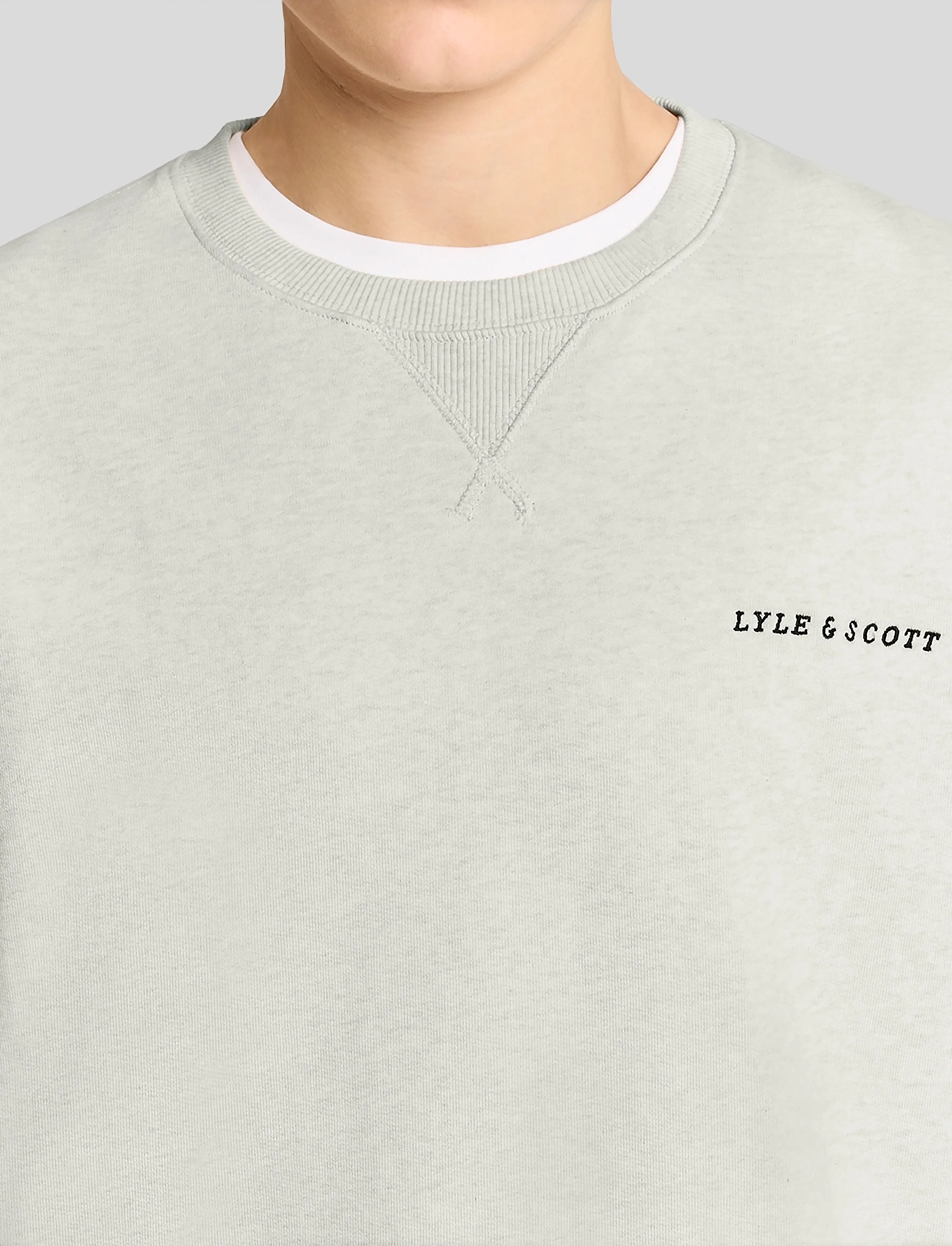 Lyle & Scott - Script Heavyweight Loopback Crew Neck Sweatshirt - sweatshirts - y147 ice cream marl - 5
