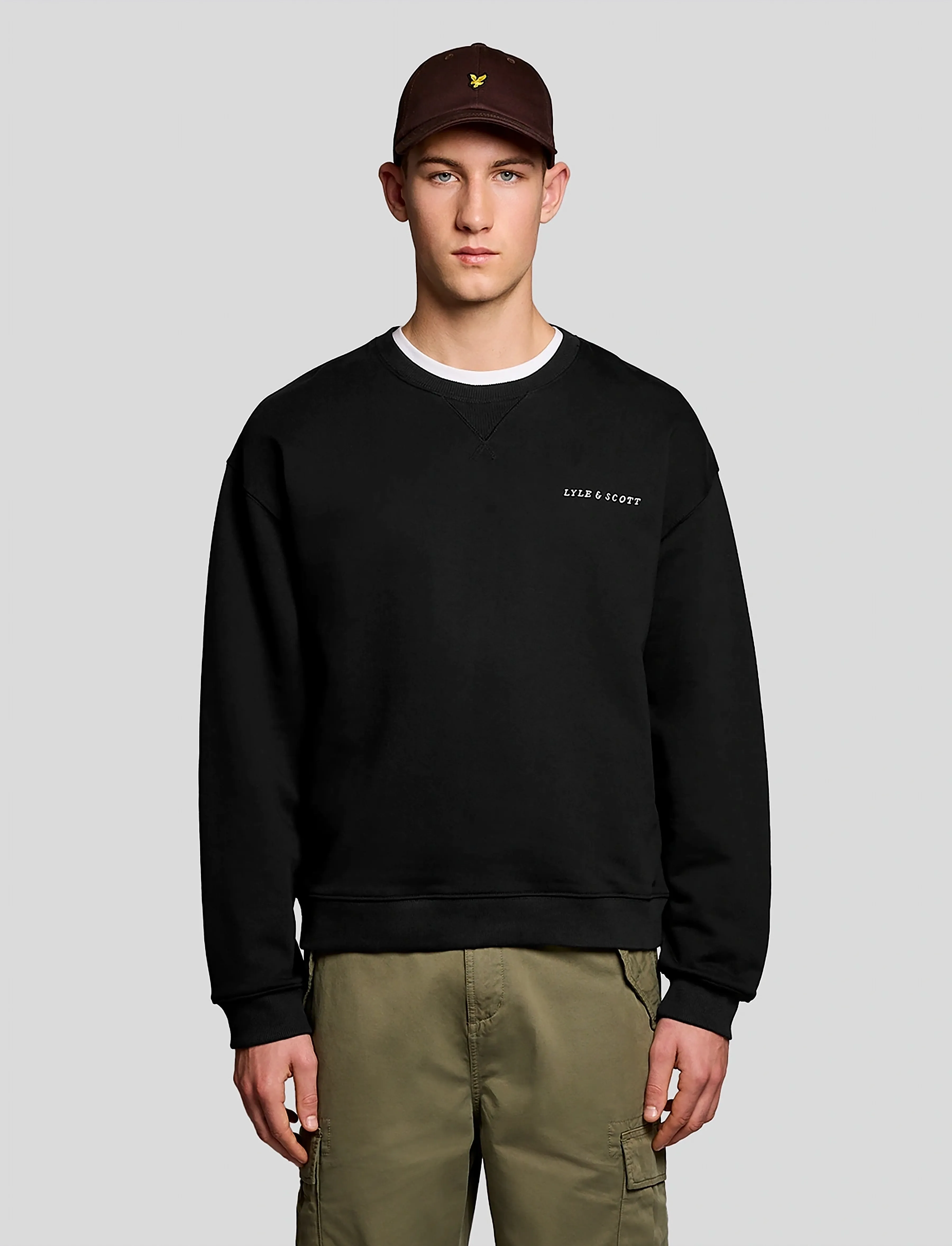 Lyle & Scott Script Heavyweight Loopback Crew Neck Sweatshirt, L, Black, Sweatshirts & Hættetrøjer > Sweatshirts, Herre