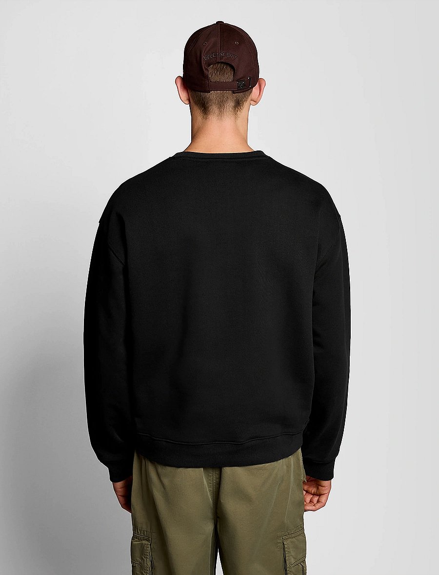 Lyle & Scott - Script Heavyweight Loopback Crew Neck Sweatshirt - sweatshirts - z865 jet black - 3