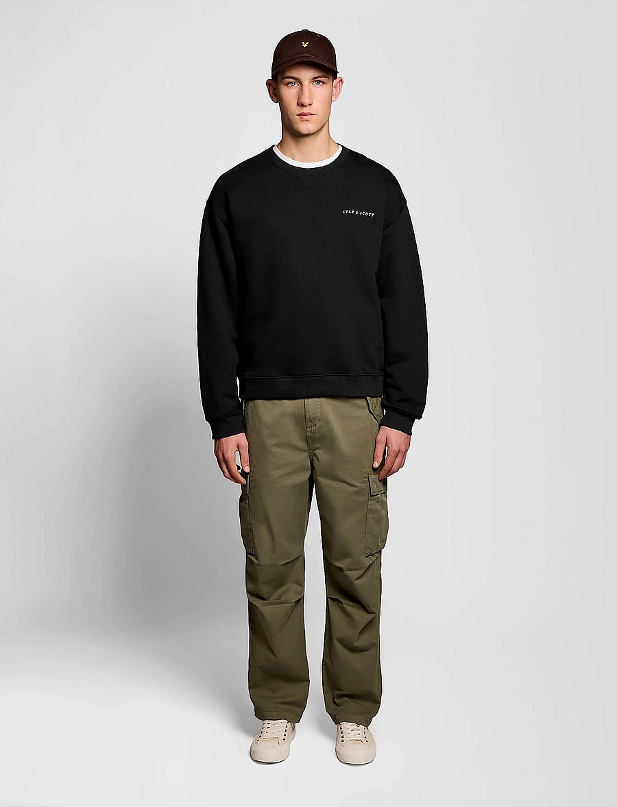 Lyle & Scott - Script Heavyweight Loopback Crew Neck Sweatshirt - sweatshirts - z865 jet black - 5
