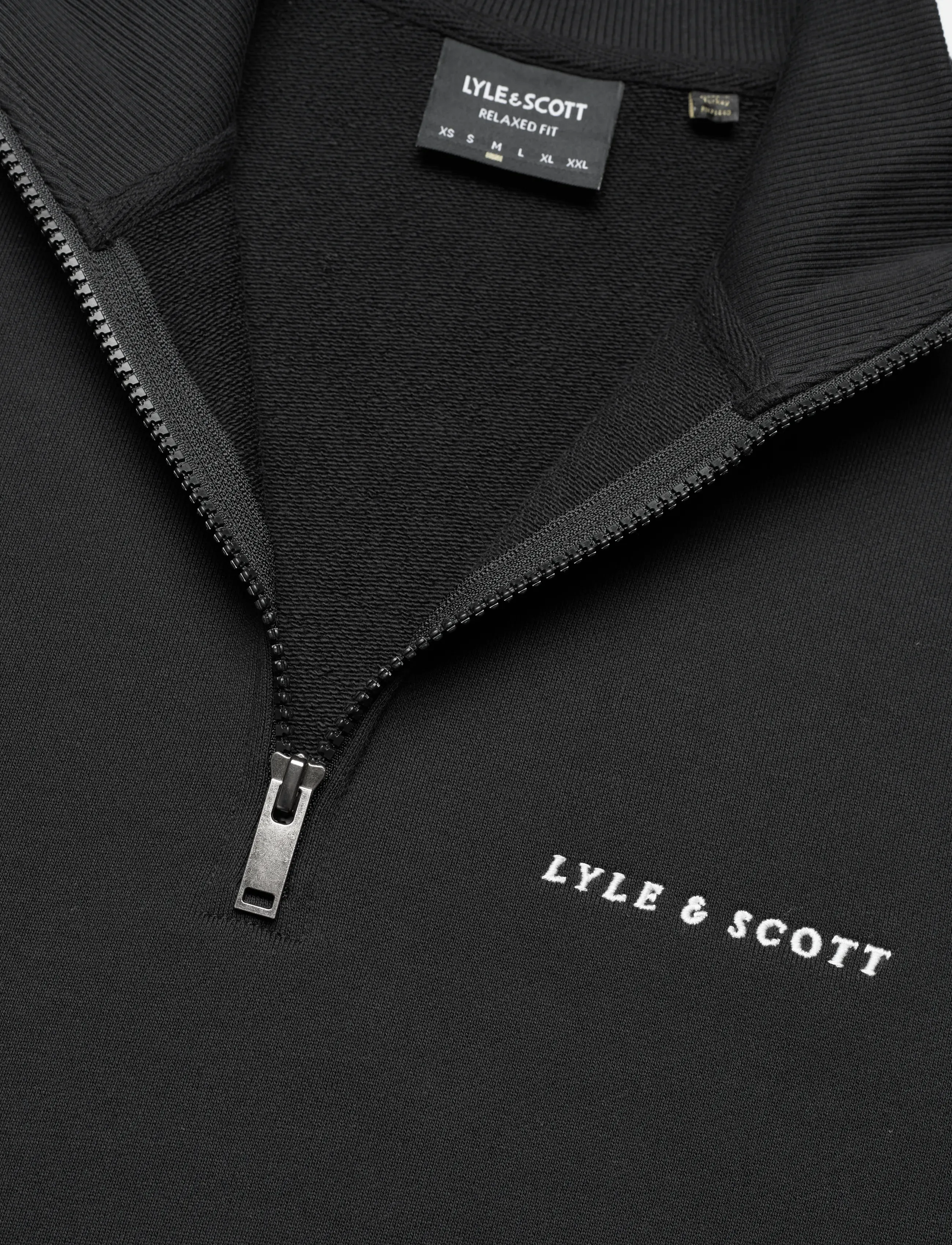 Lyle & Scott - Script Heavyweight Loopback Quarter Zip Sweatshirt - sweatshirts - z865 jet black - 5