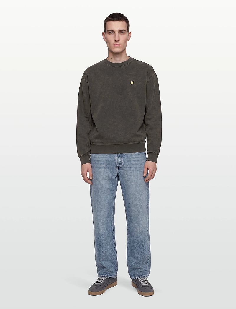Lyle & Scott - Heavy Laundered Crew Neck Sweatshirt - sweatshirts - y118 soft black - 0