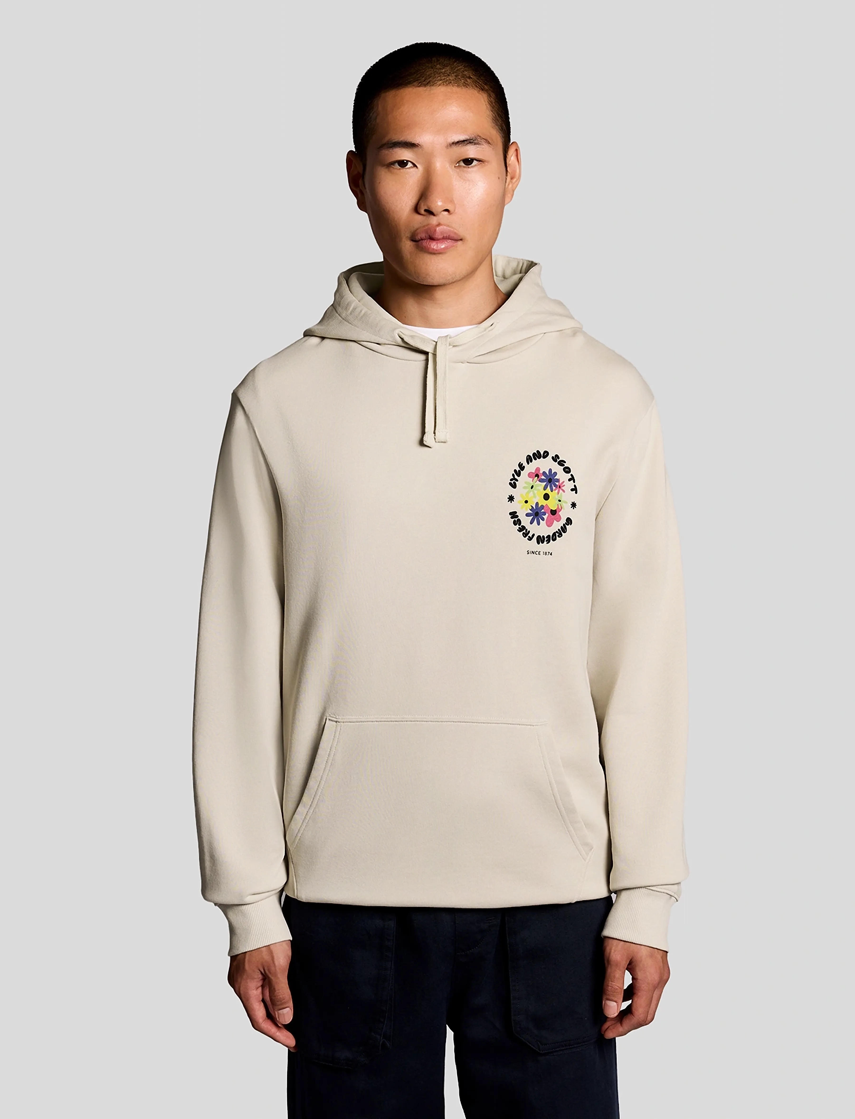 Lyle & Scott Nature Graphic Pullover Hoodie, XS, Cream, Sweatshirts & Hættetrøjer > Hættetrøjer, Herre