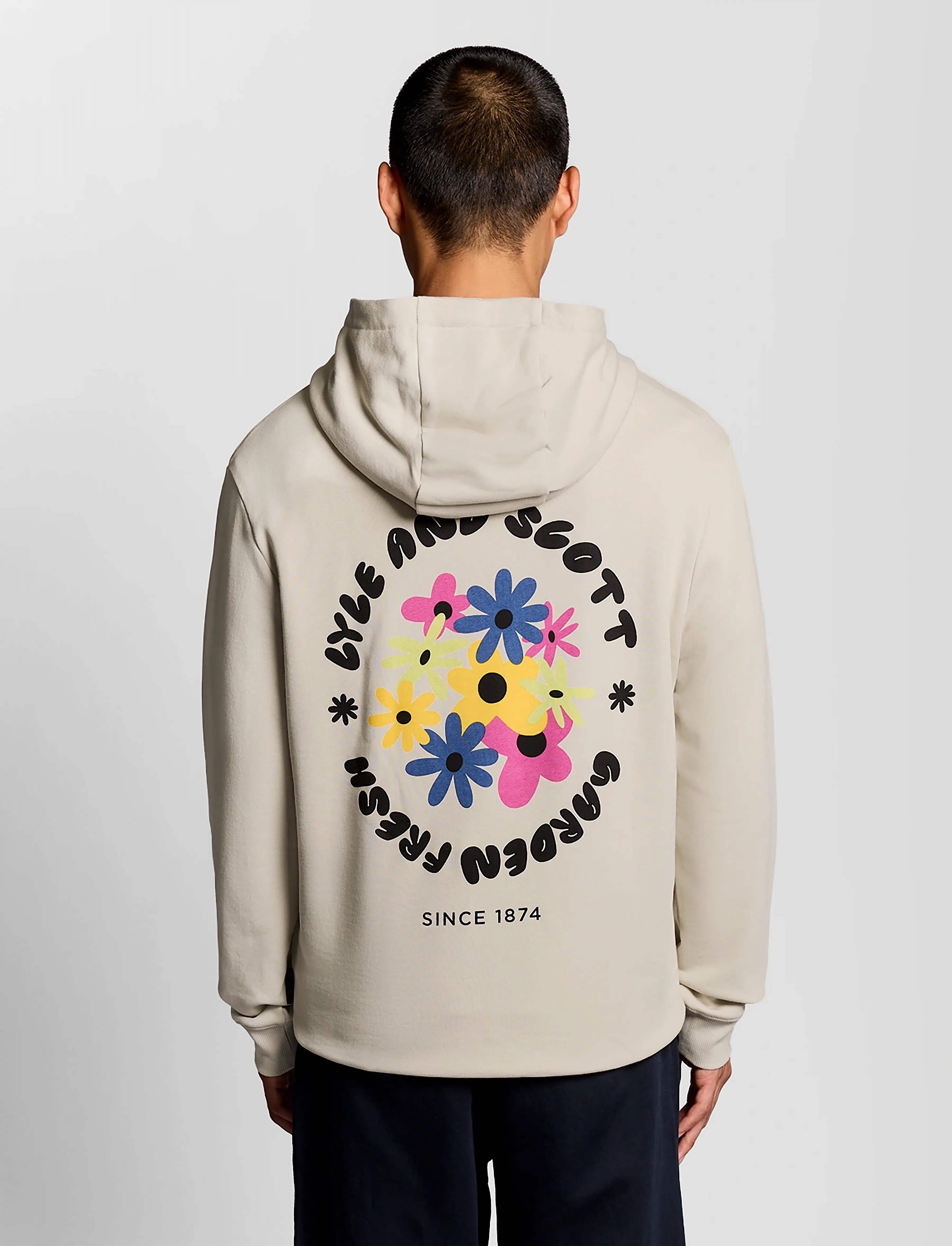 Lyle & Scott - Nature Graphic Pullover Hoodie - sweatshirts - putty - 3