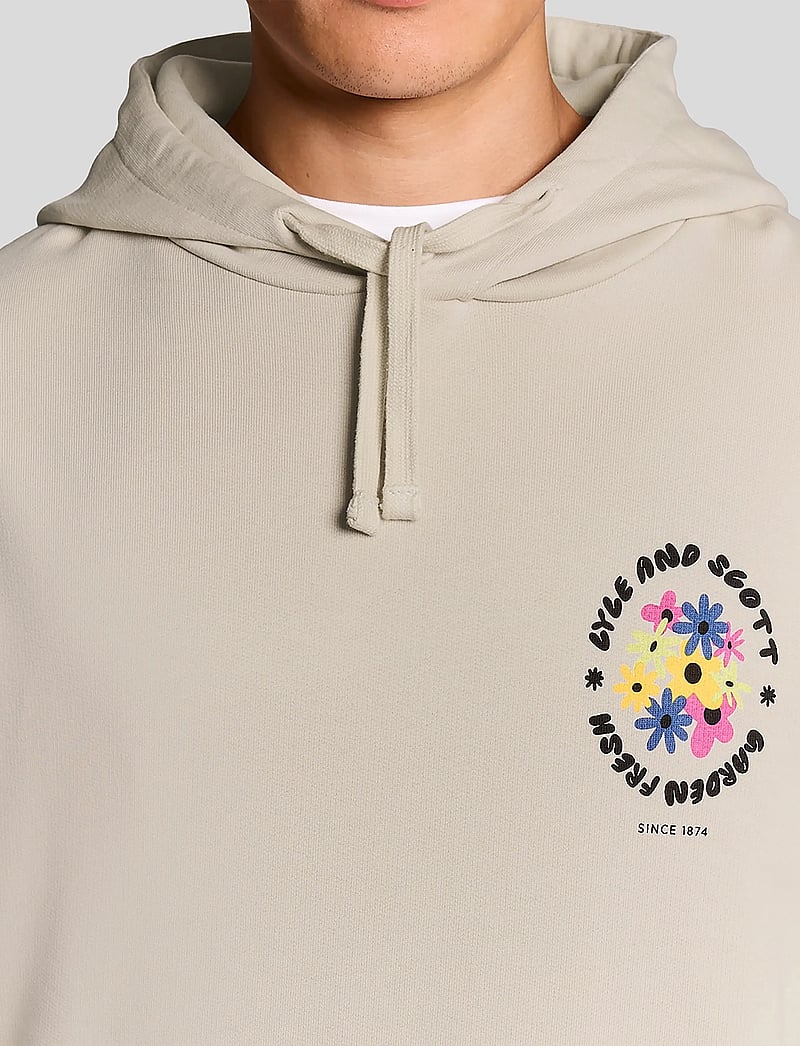 Lyle & Scott - Nature Graphic Pullover Hoodie - kapuzenpullover - putty - 5