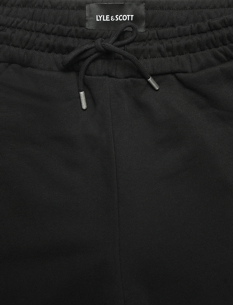 Lyle & Scott - Tipped Trackpant - joggingbyxor - jet black - 2
