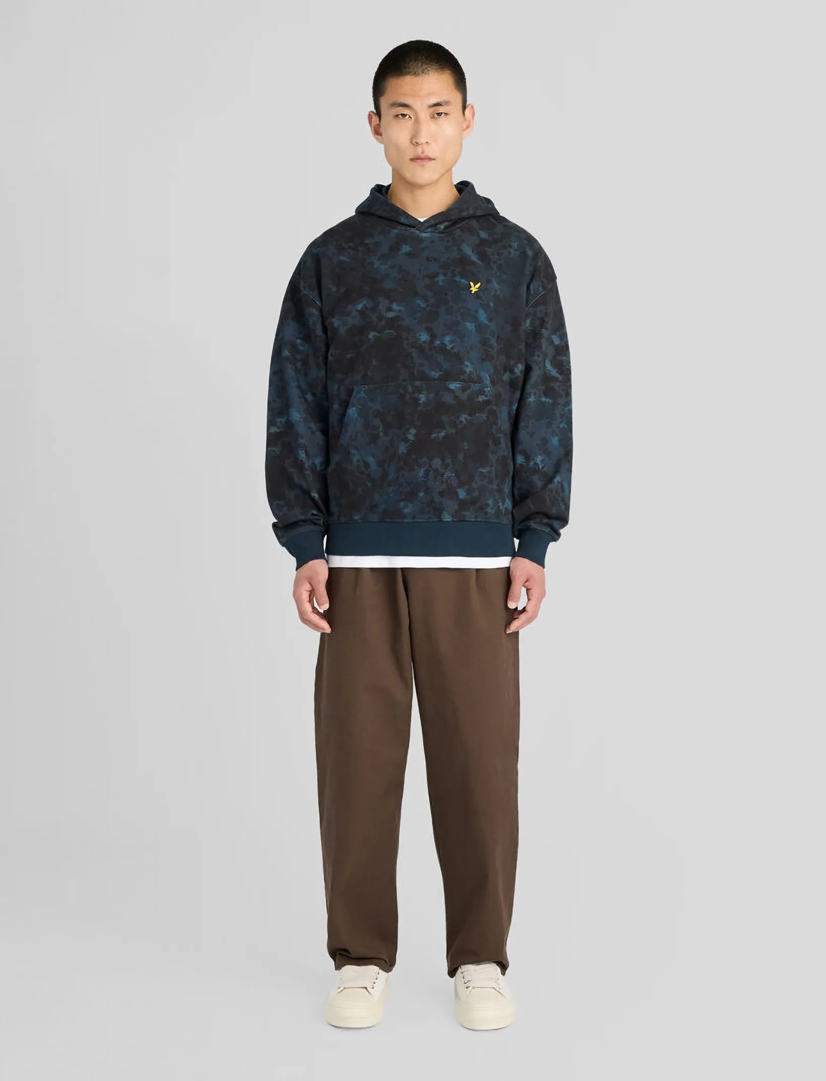 Lyle & Scott - Digital Animal Print Pullover Hoodie - dark navy - 4