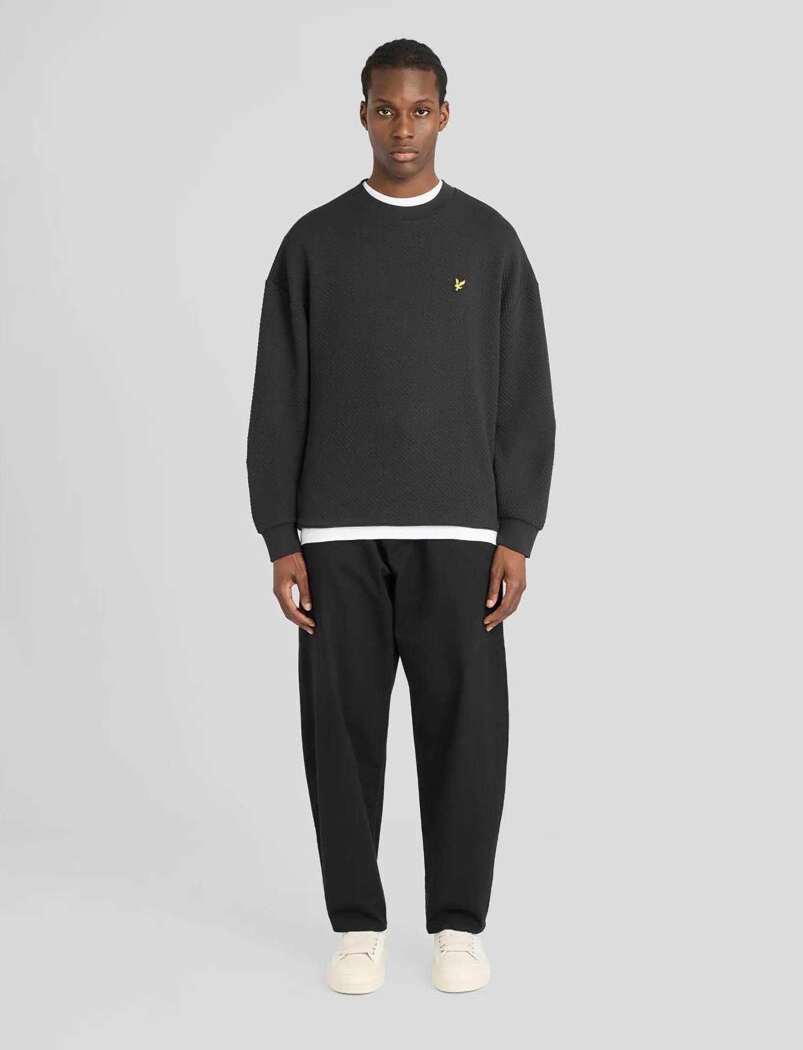 Lyle & Scott - Quilted Crewneck Sweatshirt - sweatshirts - jet black - 4