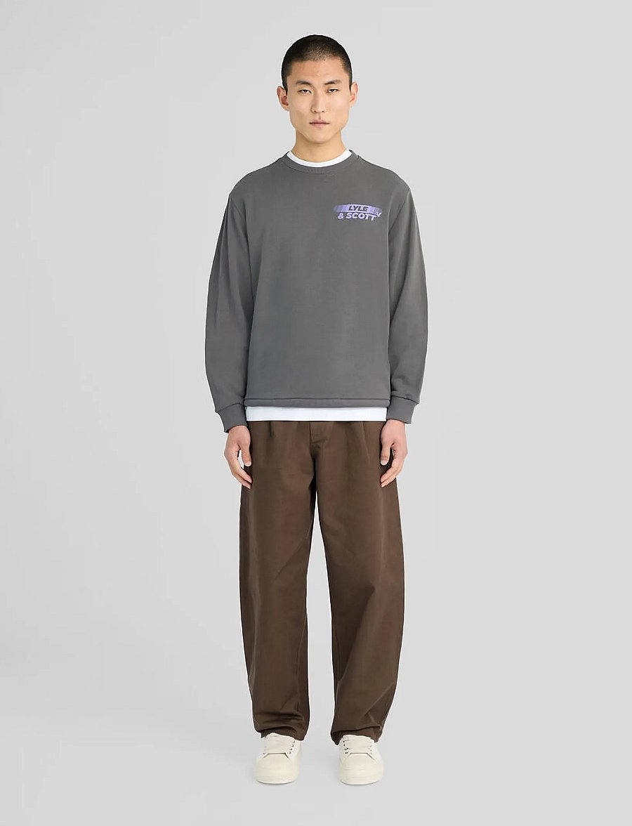 Lyle & Scott - Branded Repeat Graphic Sweatshirt - sweatshirts - gunmetal - 4