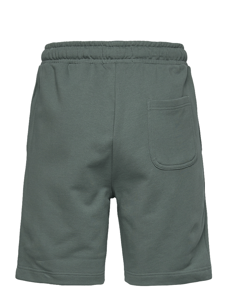 Lyle & Scott - Sweat Short - sweatshorts - x583 green mercurial - 2
