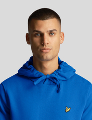 Lyle & Scott - Pullover Hoodie - hoodies - bright blue - 5