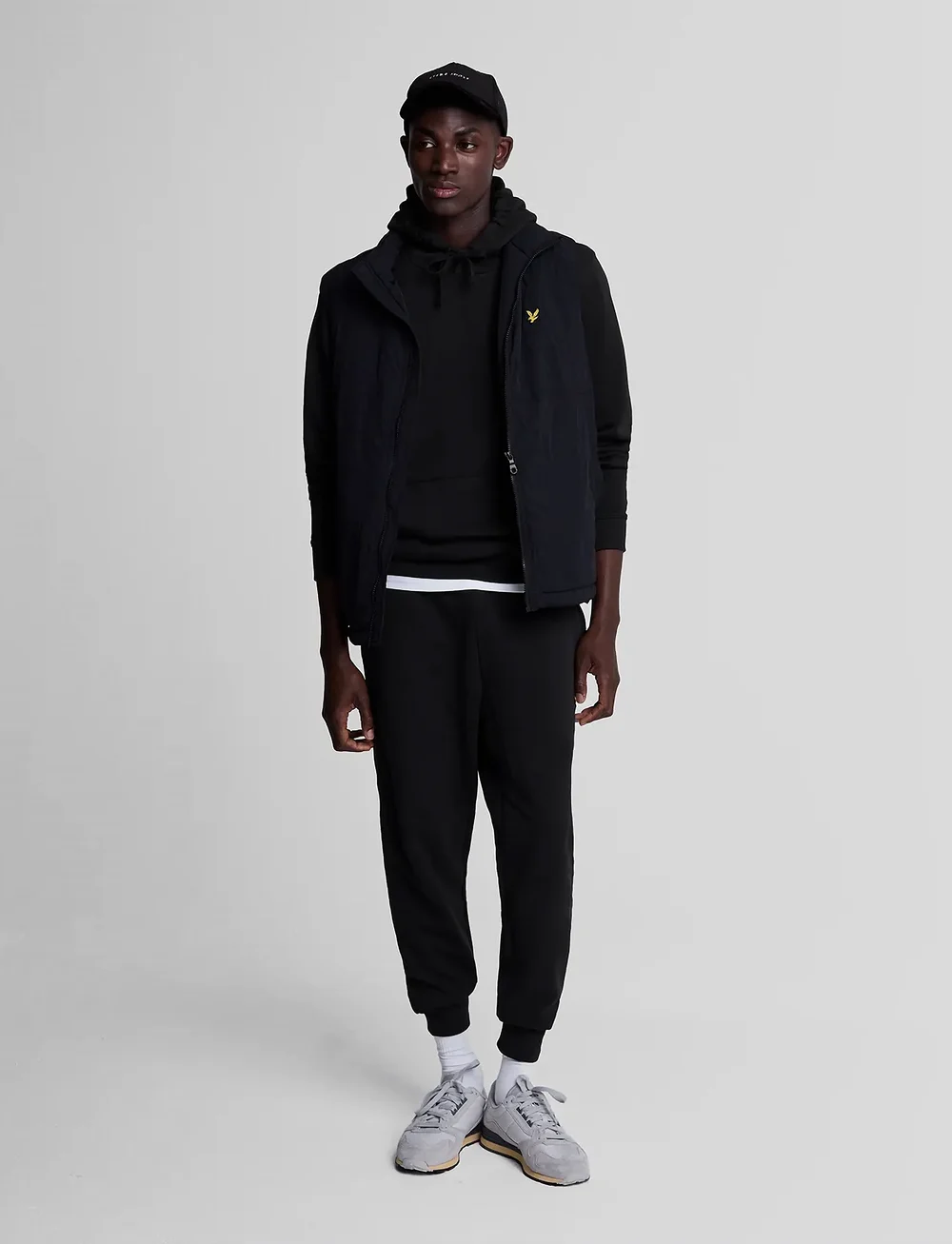 Lyle & Scott - Pullover Hoodie - hættetrøjer - jet black - 4