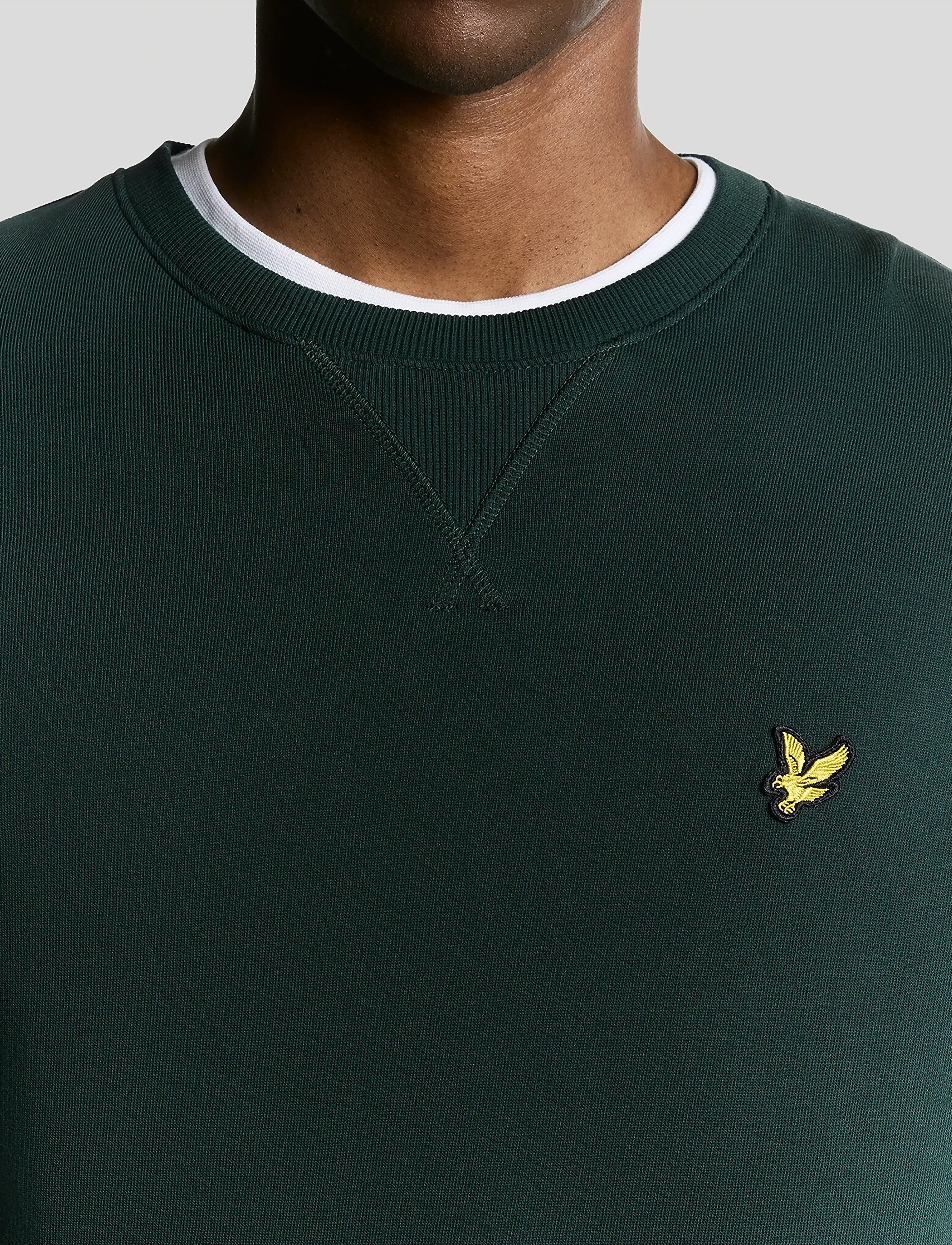 Lyle & Scott - Crew Neck Sweatshirt - vacation essentials - dark green - 5
