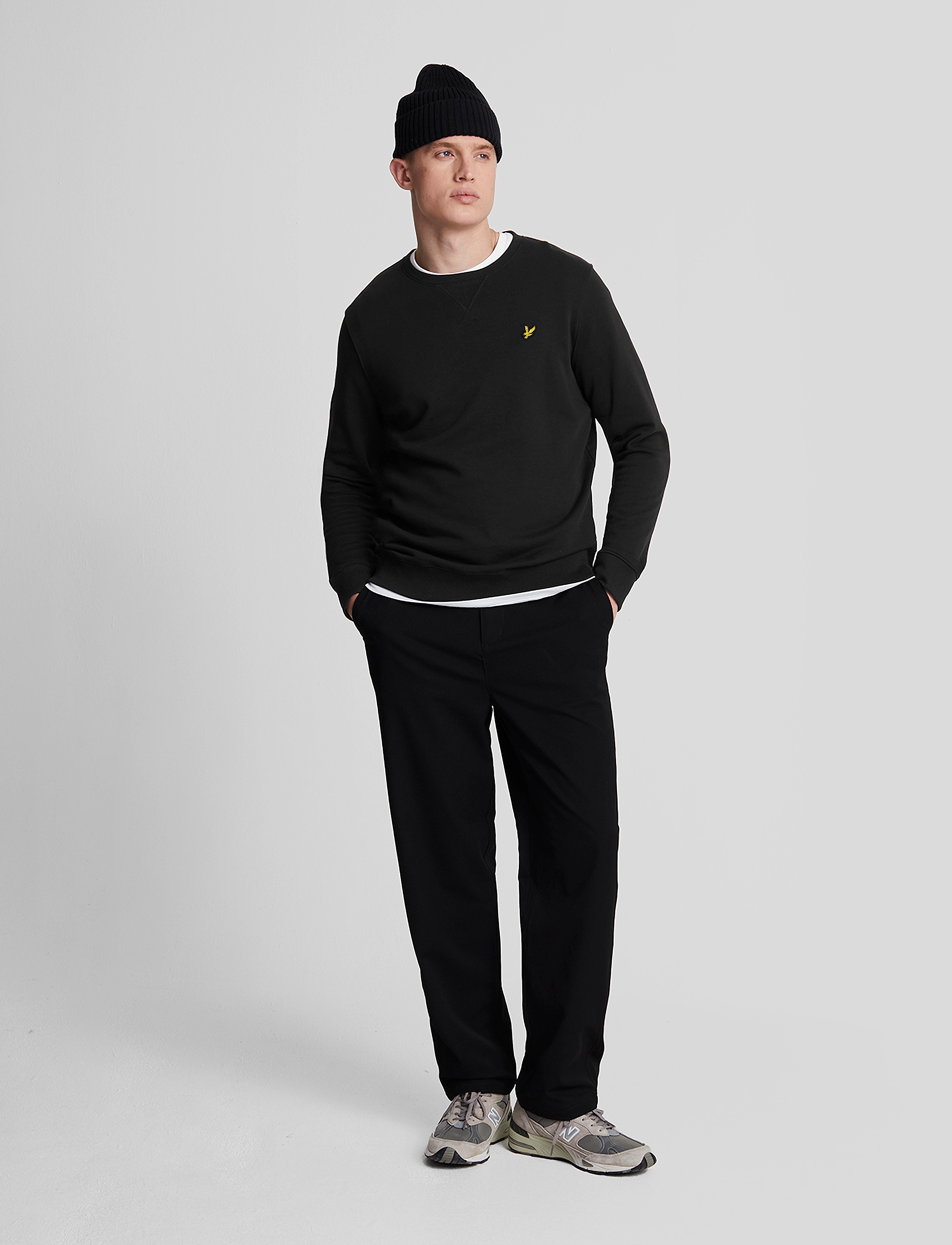 Lyle & Scott - Crew Neck Sweatshirt - autumn savings - jet black - 4