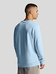 Lyle & Scott - Crew Neck Sweatshirt - swetry - light blue - 3