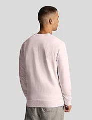 Lyle & Scott - Crew Neck Sweatshirt - sweatshirts - light pink - 3