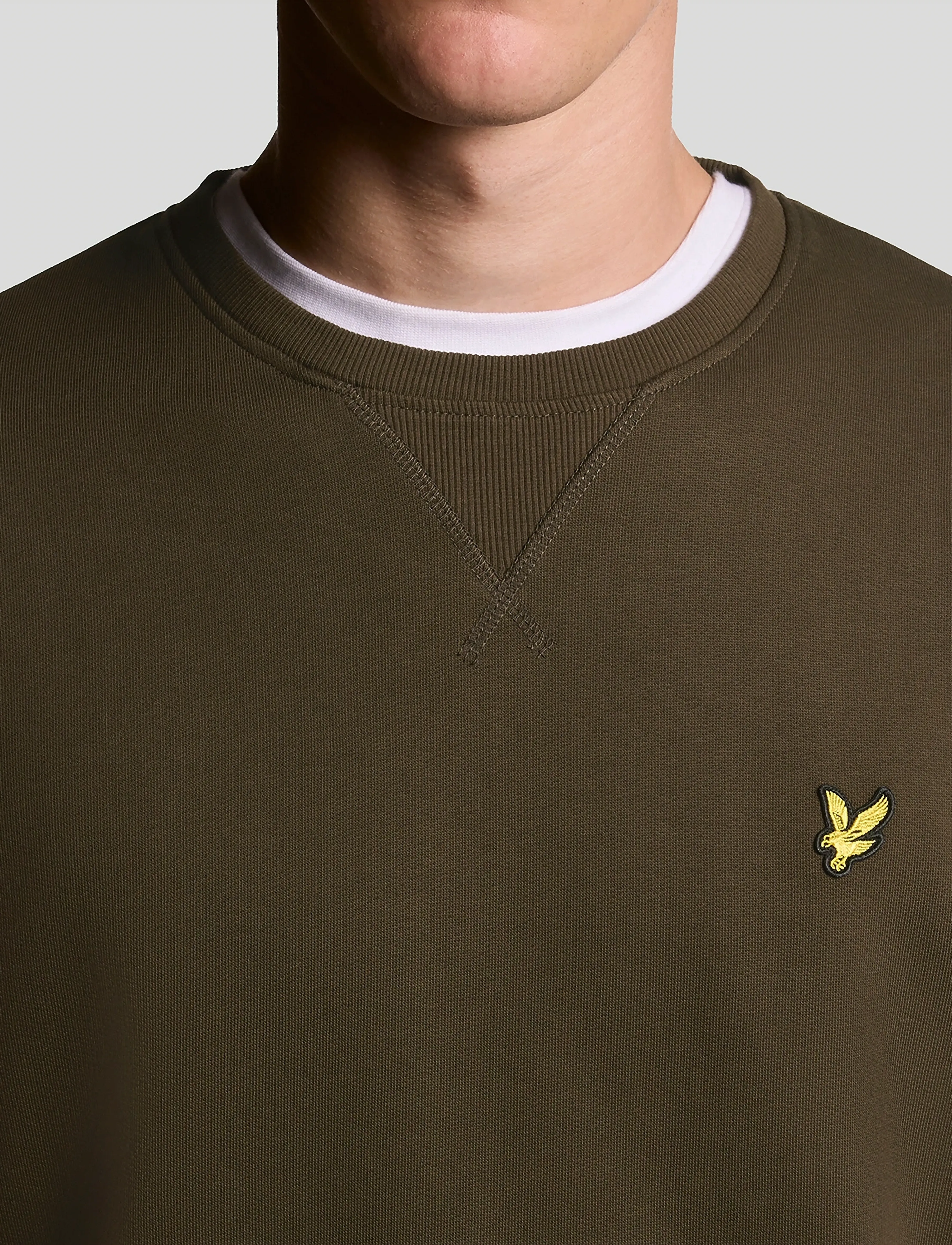 Lyle & Scott - Crew Neck Sweatshirt - vacation essentials - olive - 5