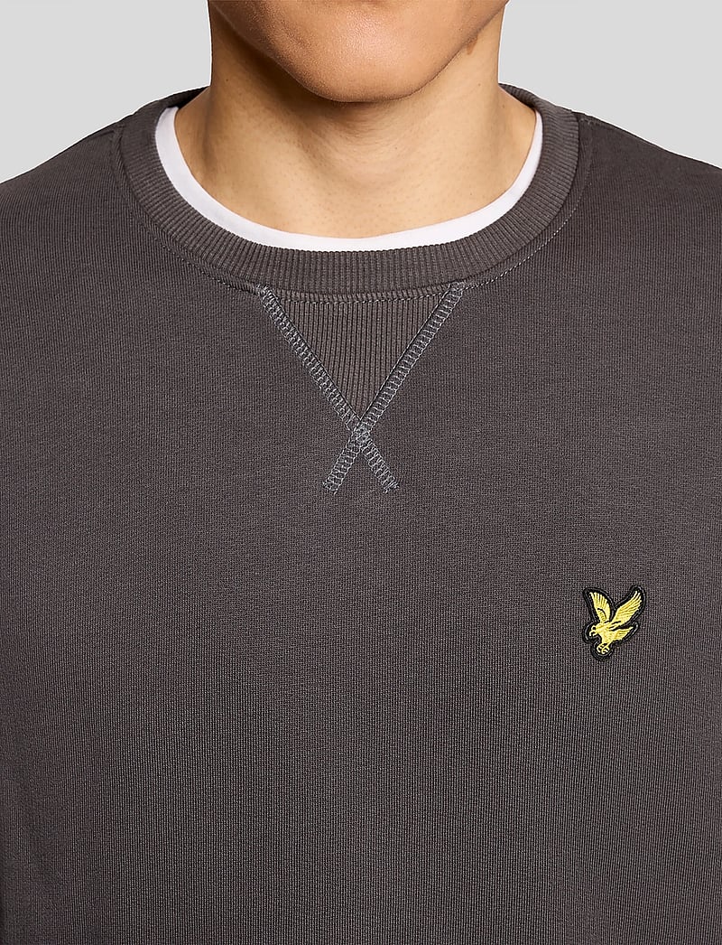 Lyle & Scott - Crew Neck Sweatshirt - urlaubsfavoriten - w635 gunmetal - 4