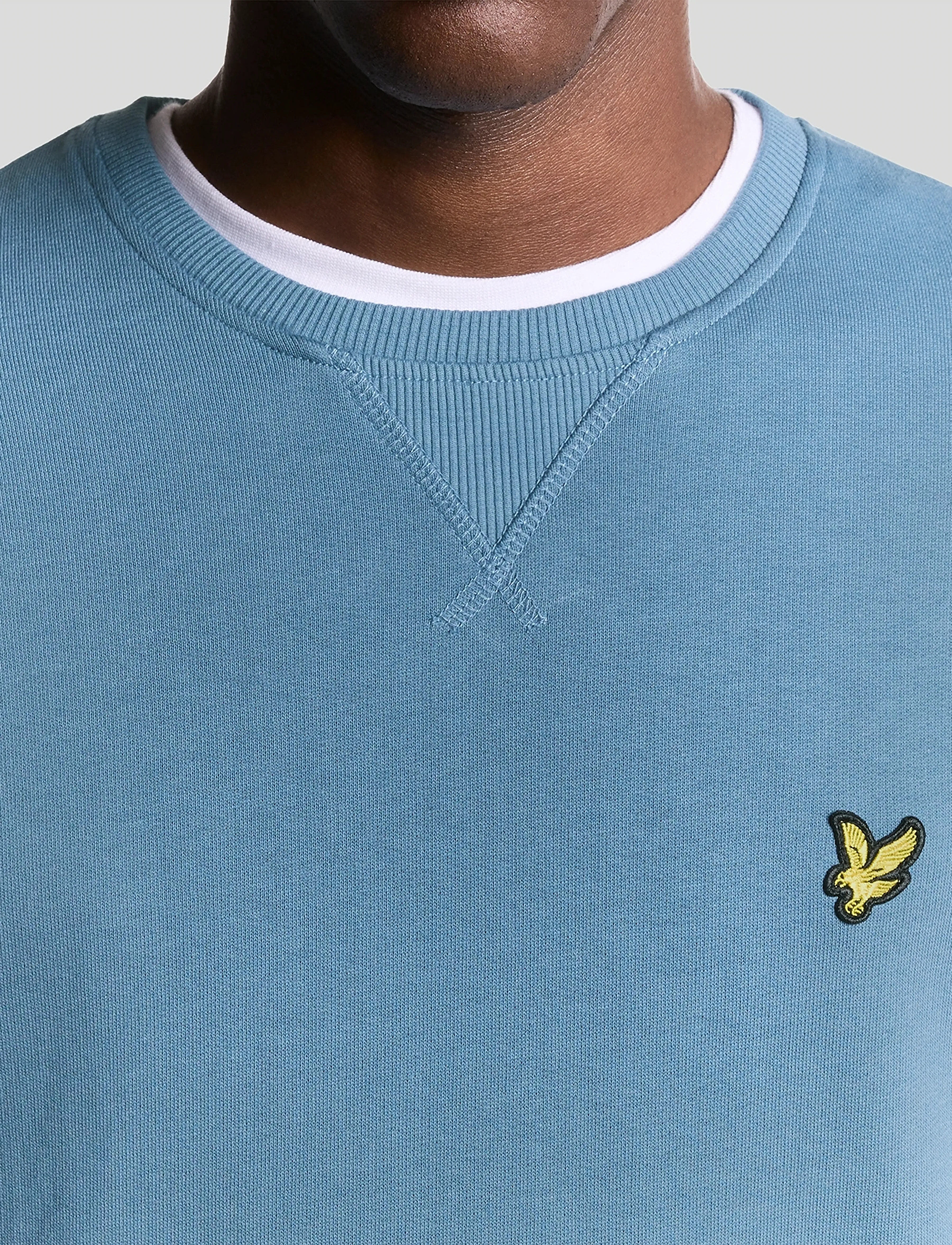 Lyle & Scott - Crew Neck Sweatshirt - vacation essentials - x861 ocean sky - 5