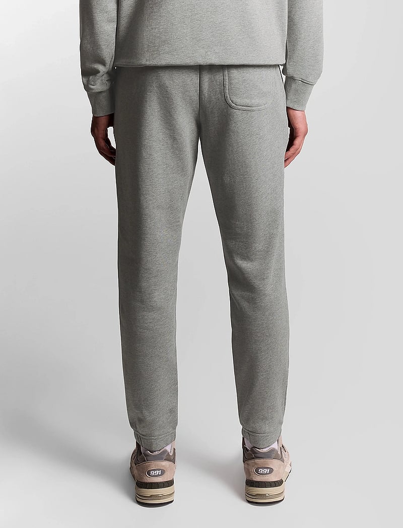 Lyle & Scott - Slim Sweat Pant - joggingbyxor - t28 mid grey marl - 3