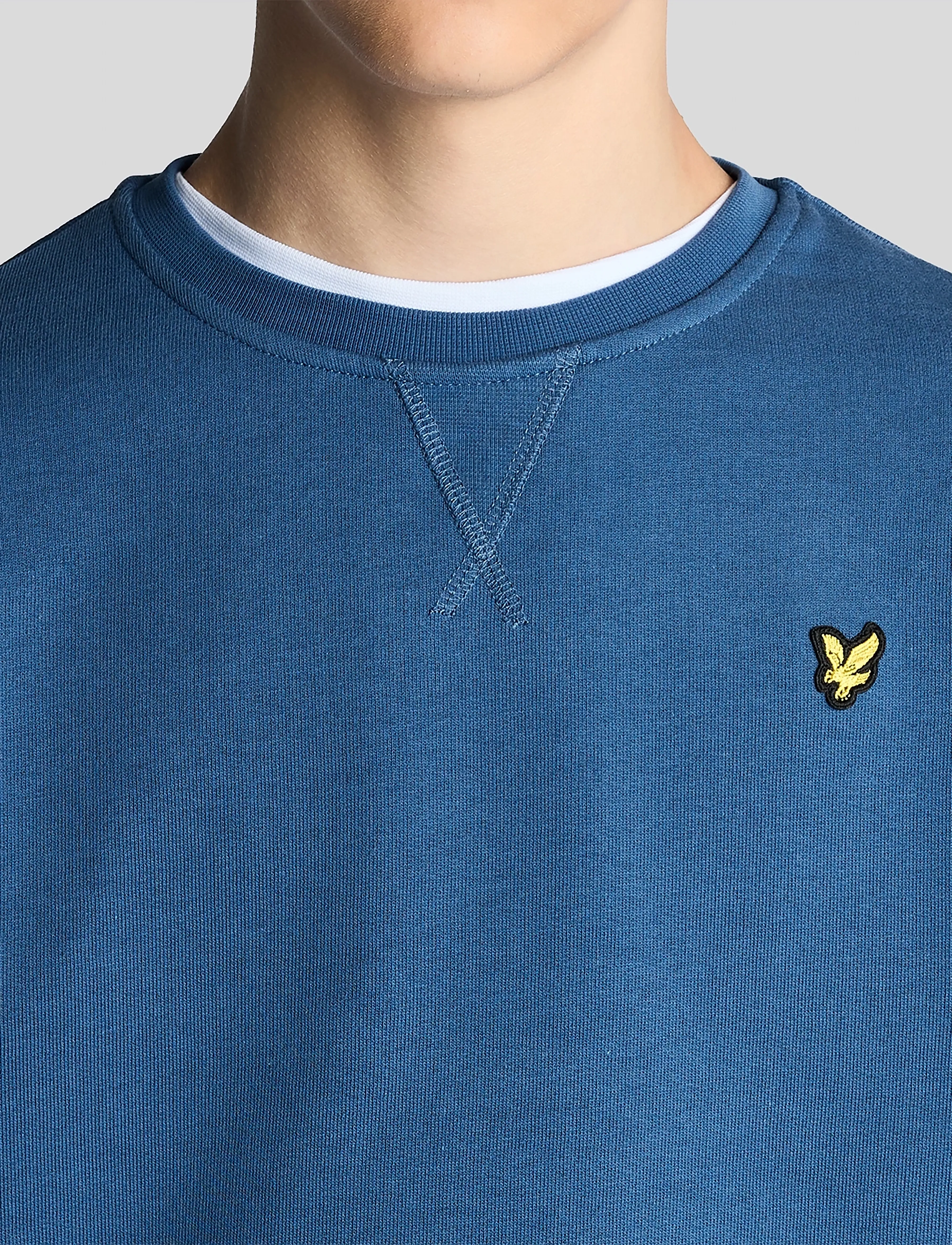 Lyle & Scott - Crew Neck Sweatshirt - sweatshirts - z411 dark cornflower - 5