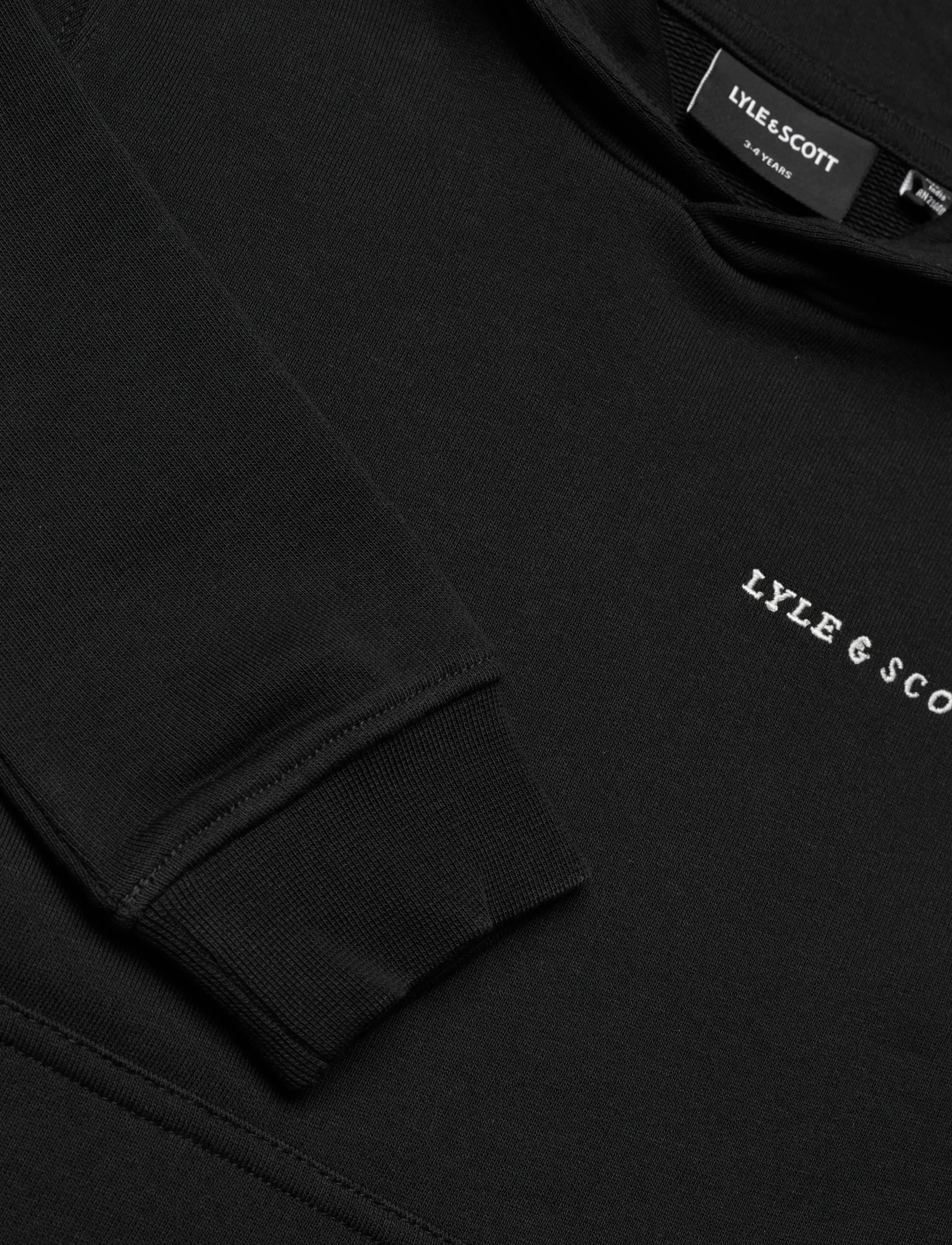 Lyle & Scott - Script Embroidered Hoodie - z865 jet black - 2
