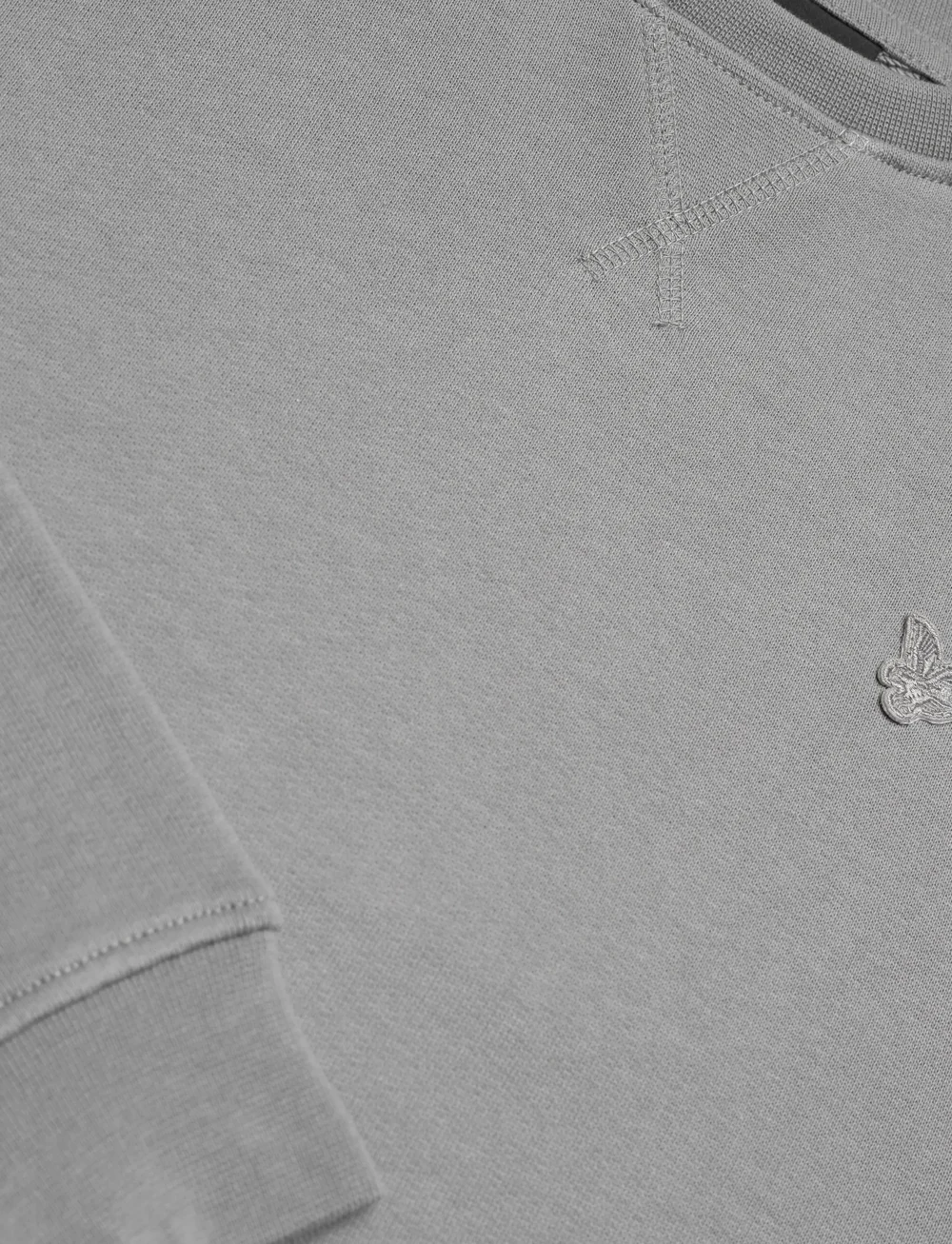 Lyle & Scott - Tonal Crew Neck Sweatshirt - sweatshirts - x852 sharkskin - 2