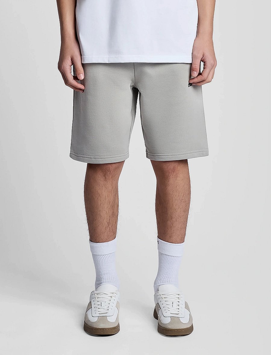 Lyle & Scott - Logo Print Sweat Short - sweatshorts - w742 cold grey - 0