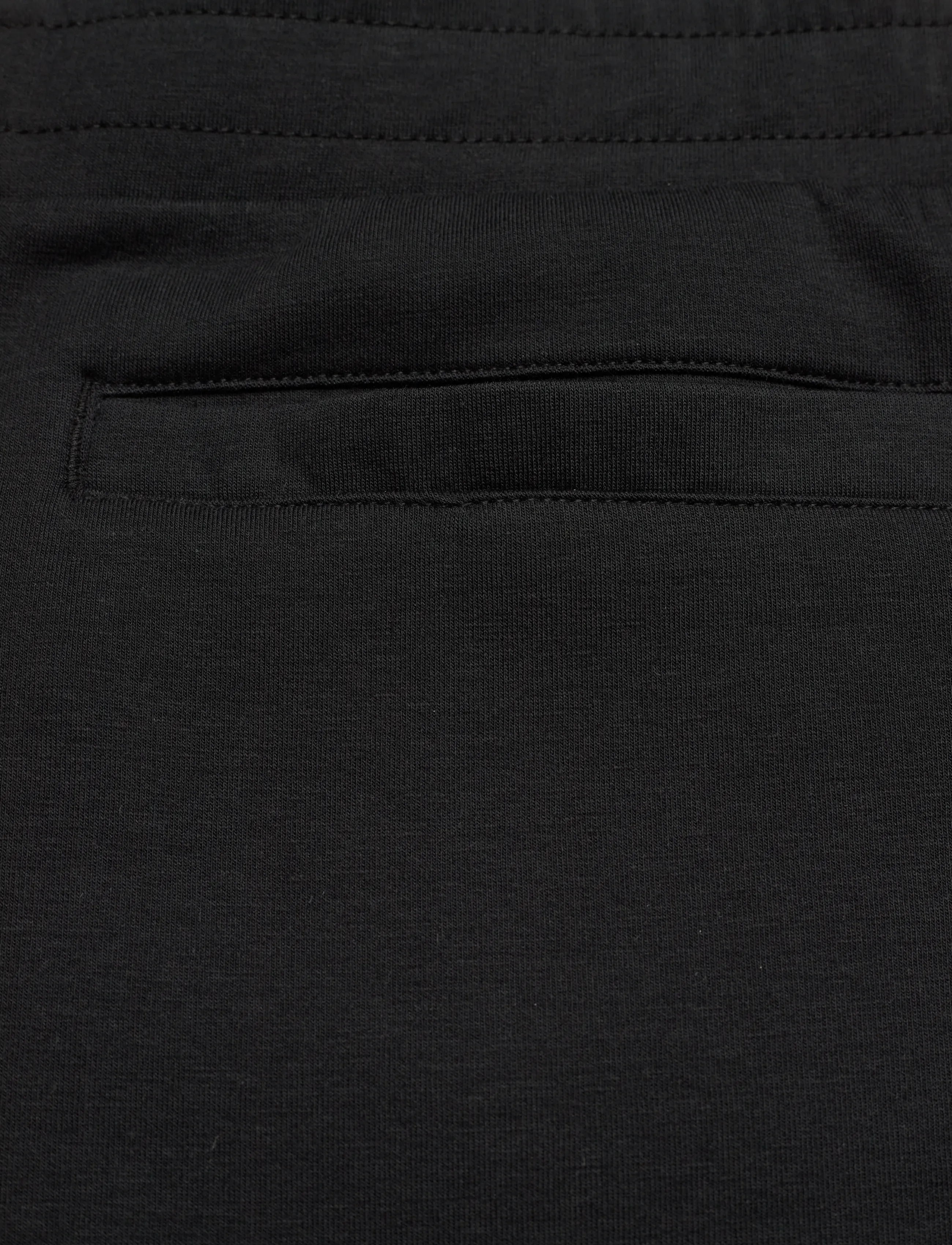 Lyle & Scott - Smart Sweat Short - sweatshorts - z865 jet black - 4