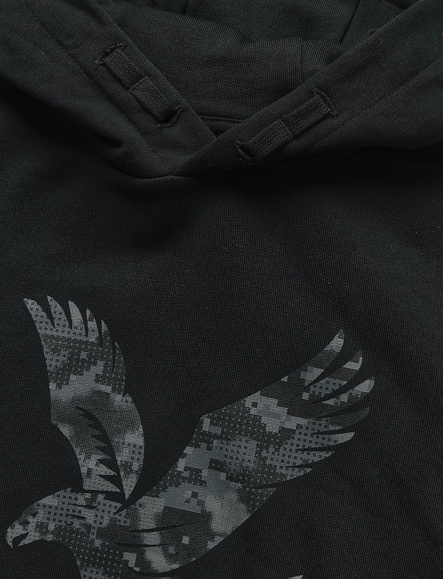 Lyle & Scott - Pixelated Eagle Print Hoodie - kapuutsiga pusad - jet black - 2